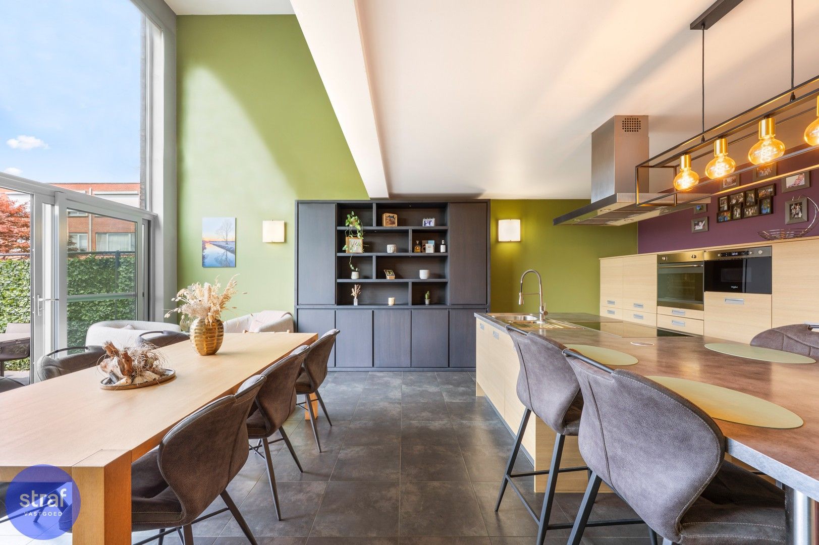 Energiezuinige woning met zonnepanelen en 3 slaapkamers/ 2 badkamers foto 2