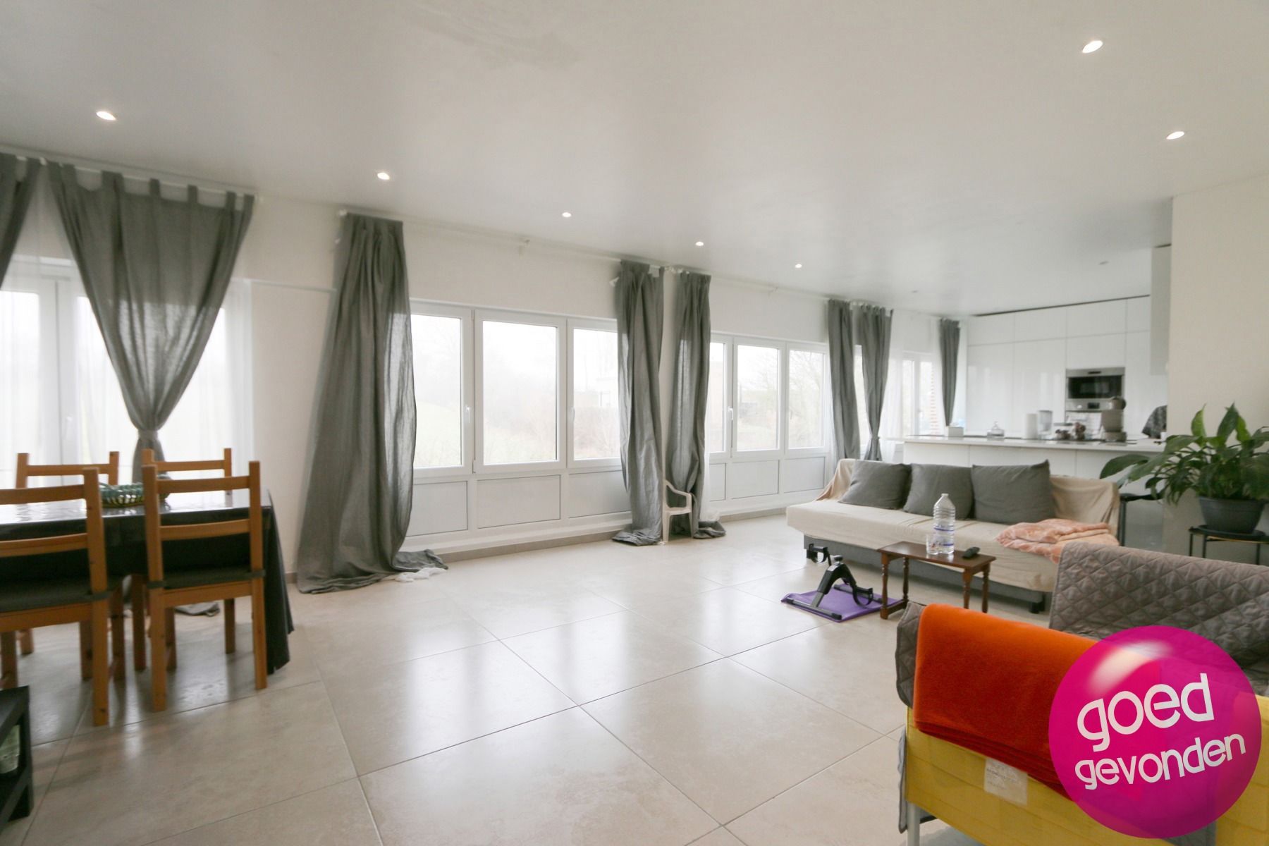 BLOK 2 APP + TERRASSEN + TUINEN + GARAGE foto 20