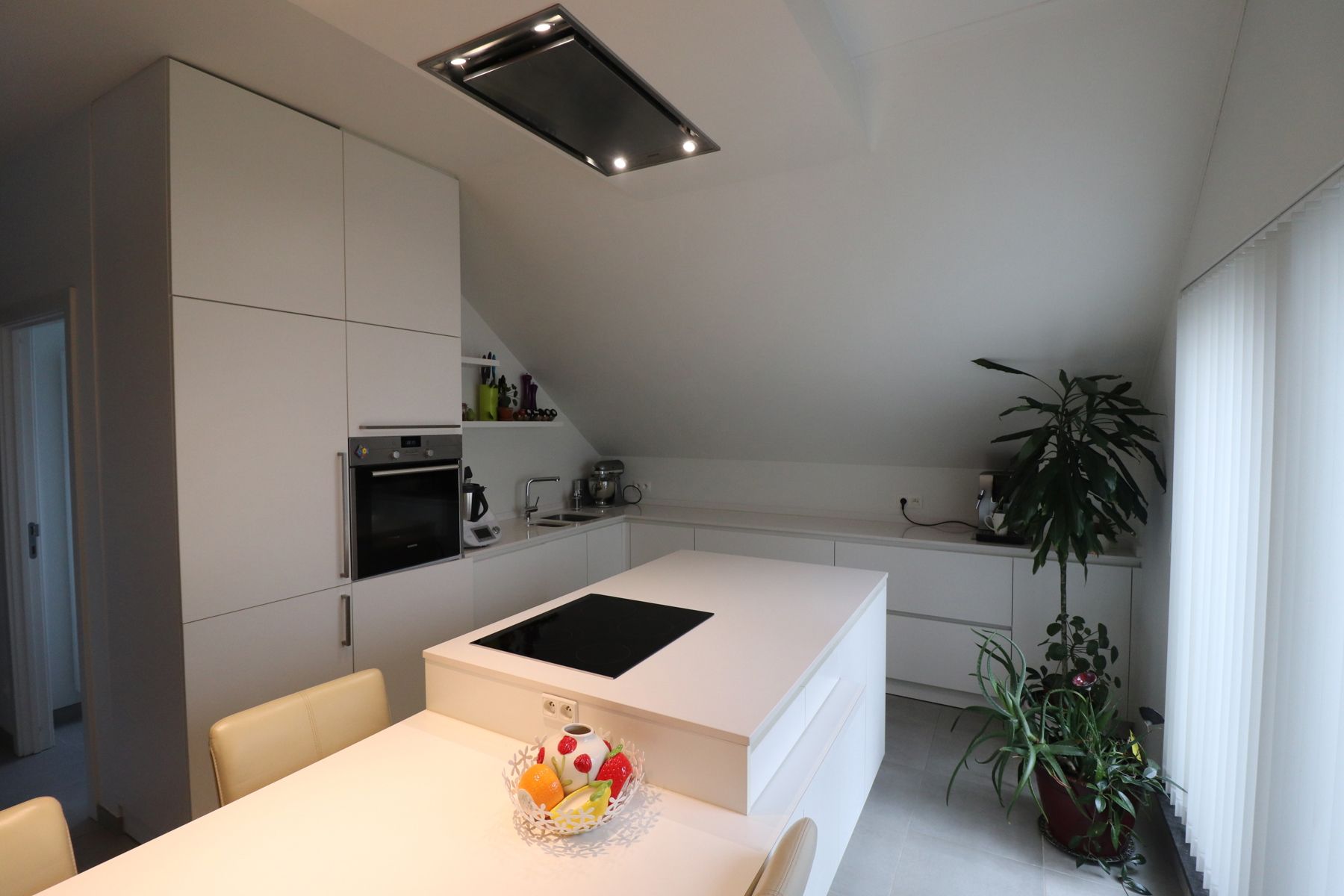 Modern en energiezuinig 2-slaapkamerappartement met carport en ruim terras. foto 5