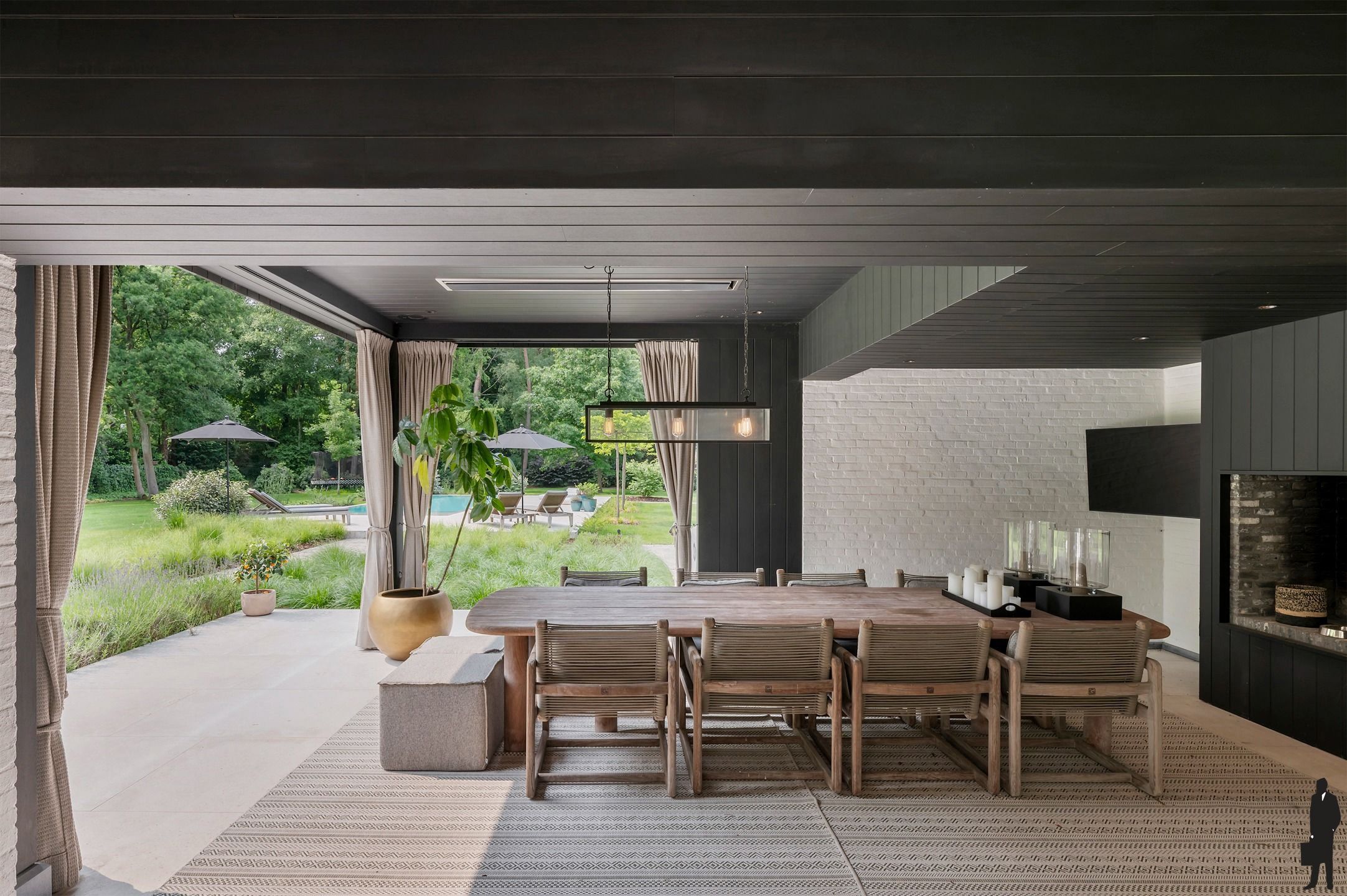 Exclusieve villa met zwembad en bijgebouw op 6.457 m² foto 17