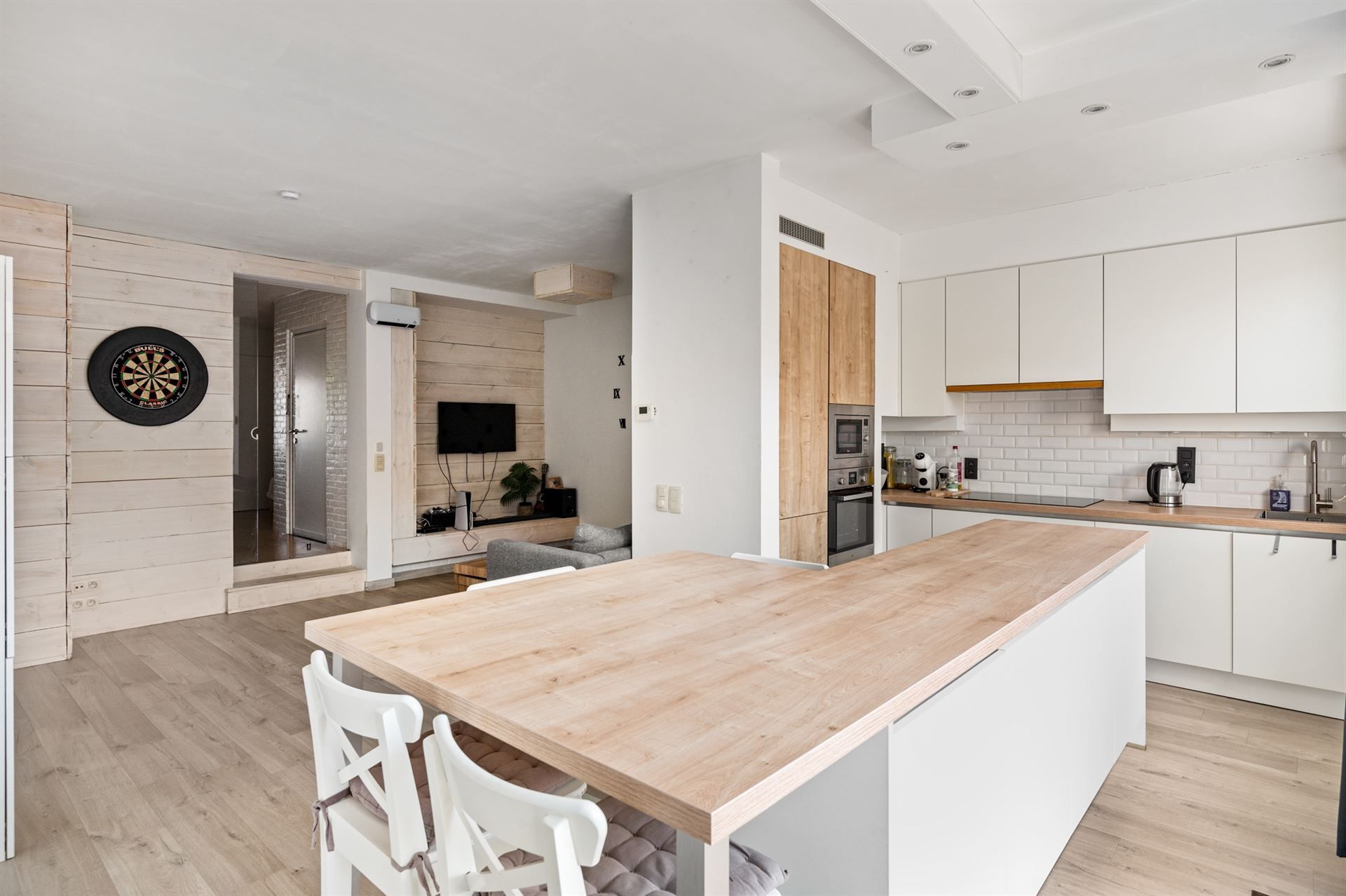 GOED GELEGEN APPARTEMENT IN EEN KLEINE RESIDENTIE VAN 3 APP foto 8