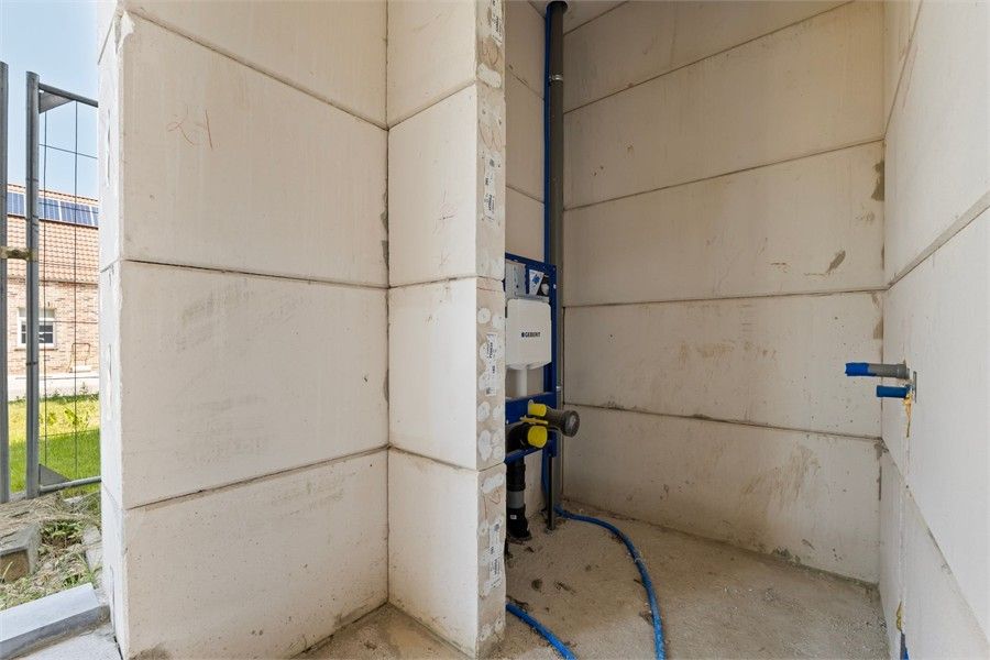 CASCO HALFOPEN BEBOUWING IN MODERNE STIJL MET CARPORT IN ALKEN foto 15