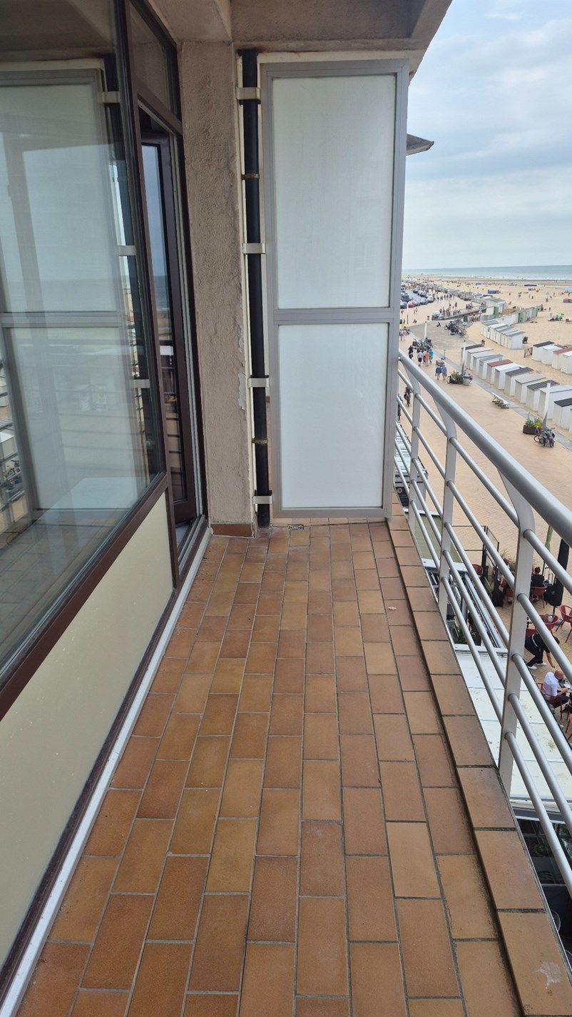 Oostende: (vakantie)appartement 40m2 met frontaal zeezicht foto 10