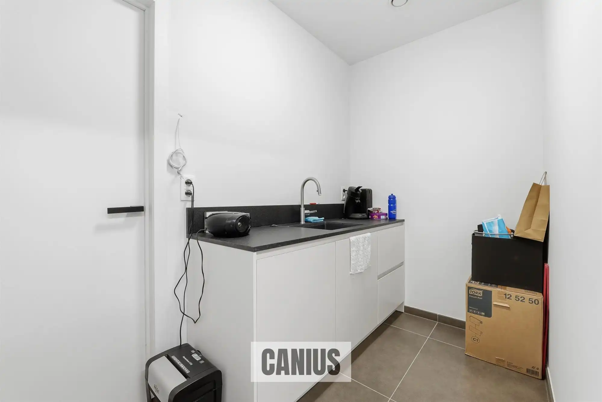 KANTOORGEBOUW MET PRAKTIJKRUIMTES OP TOPLOCATIE foto 23