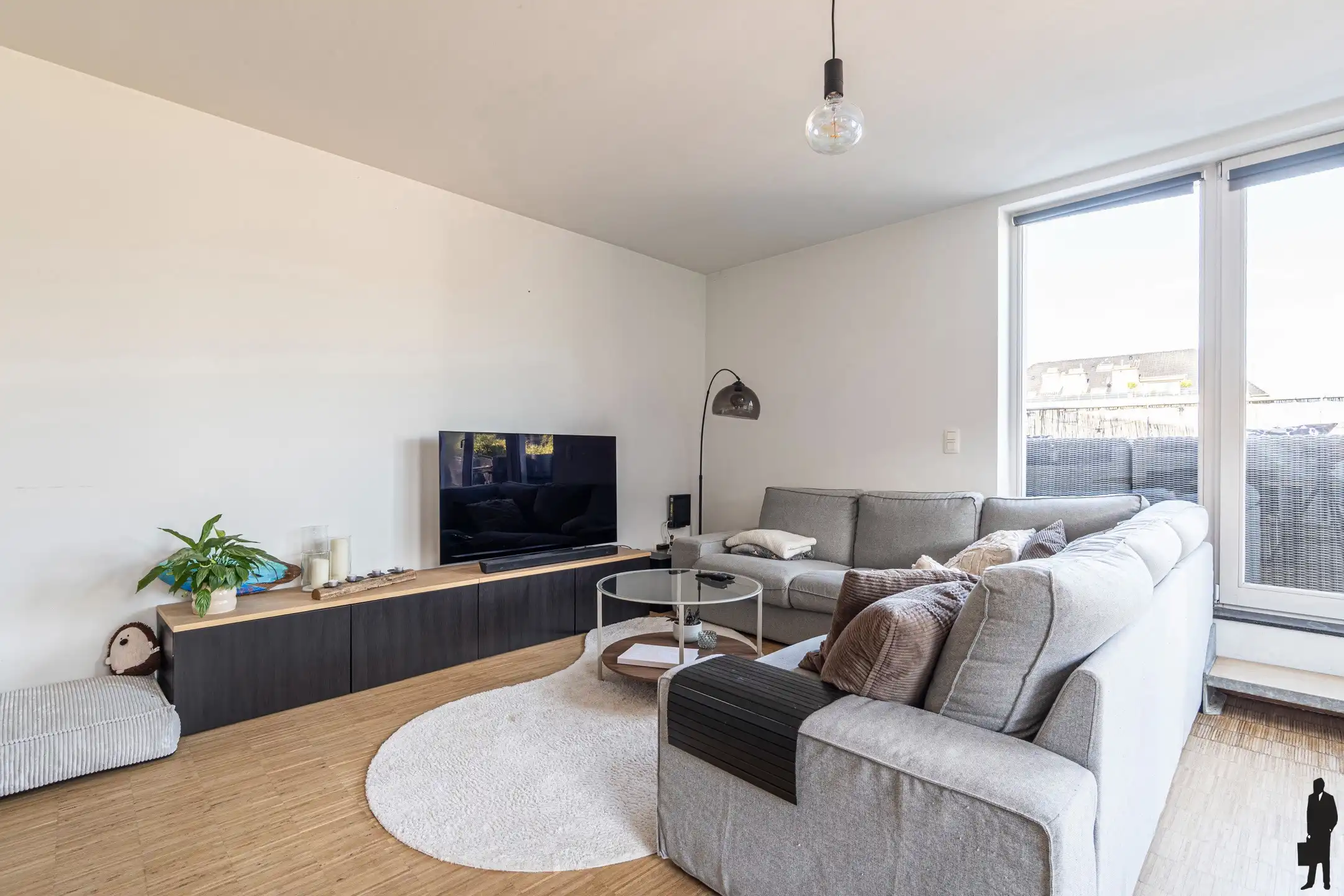 Duplexappartement met prachtig terras (40m²!) gelegen in centrum van Hoogstraten in schitterend monumentaal pand "Residentie De Rijkswacht". foto 9