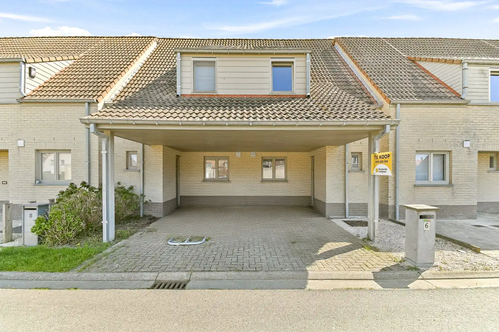 Woning met 4 slaapkamers te Westende foto {{pictureIndex}}