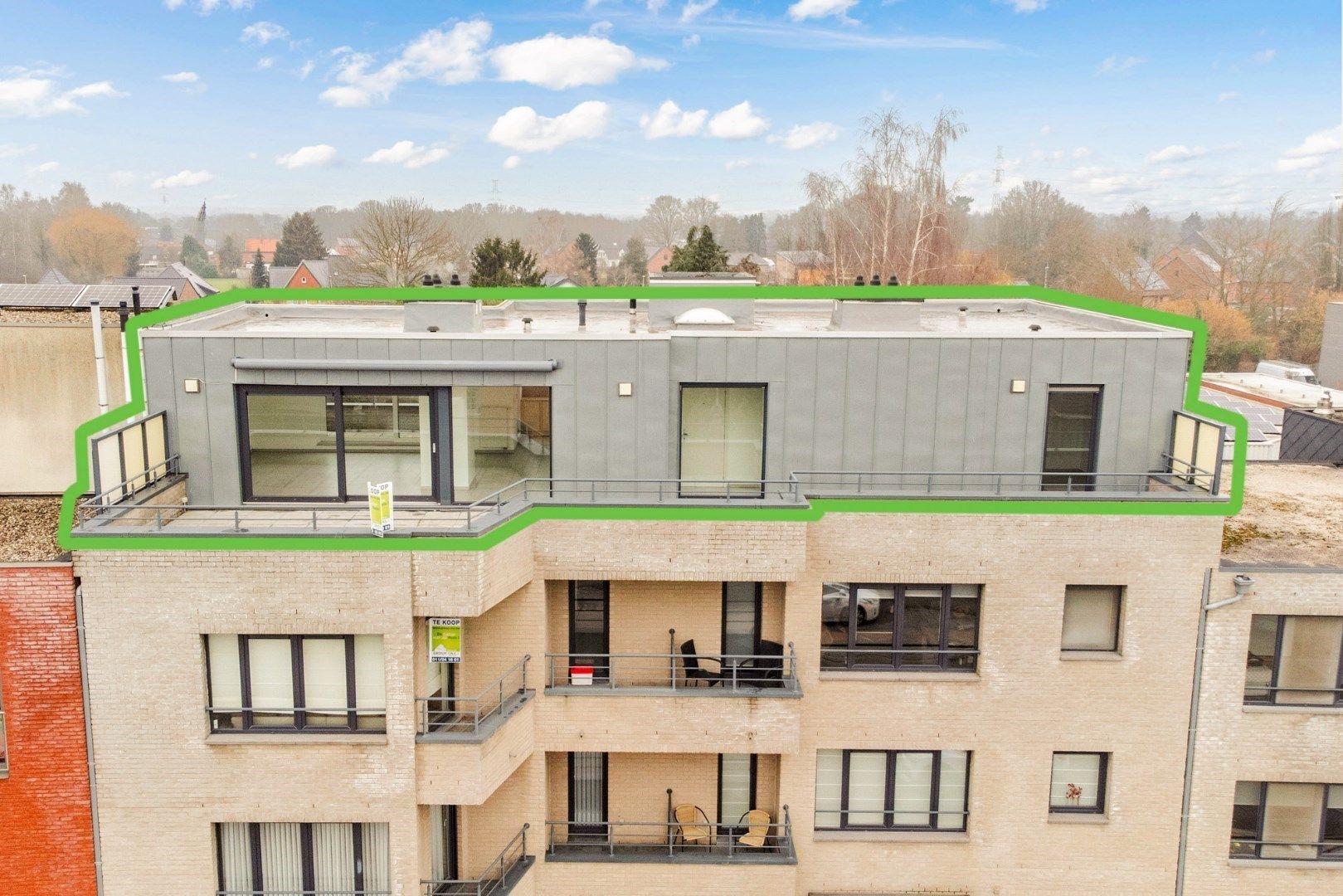 Luxe penthouse appartement te Hasselt/Kermt foto 2