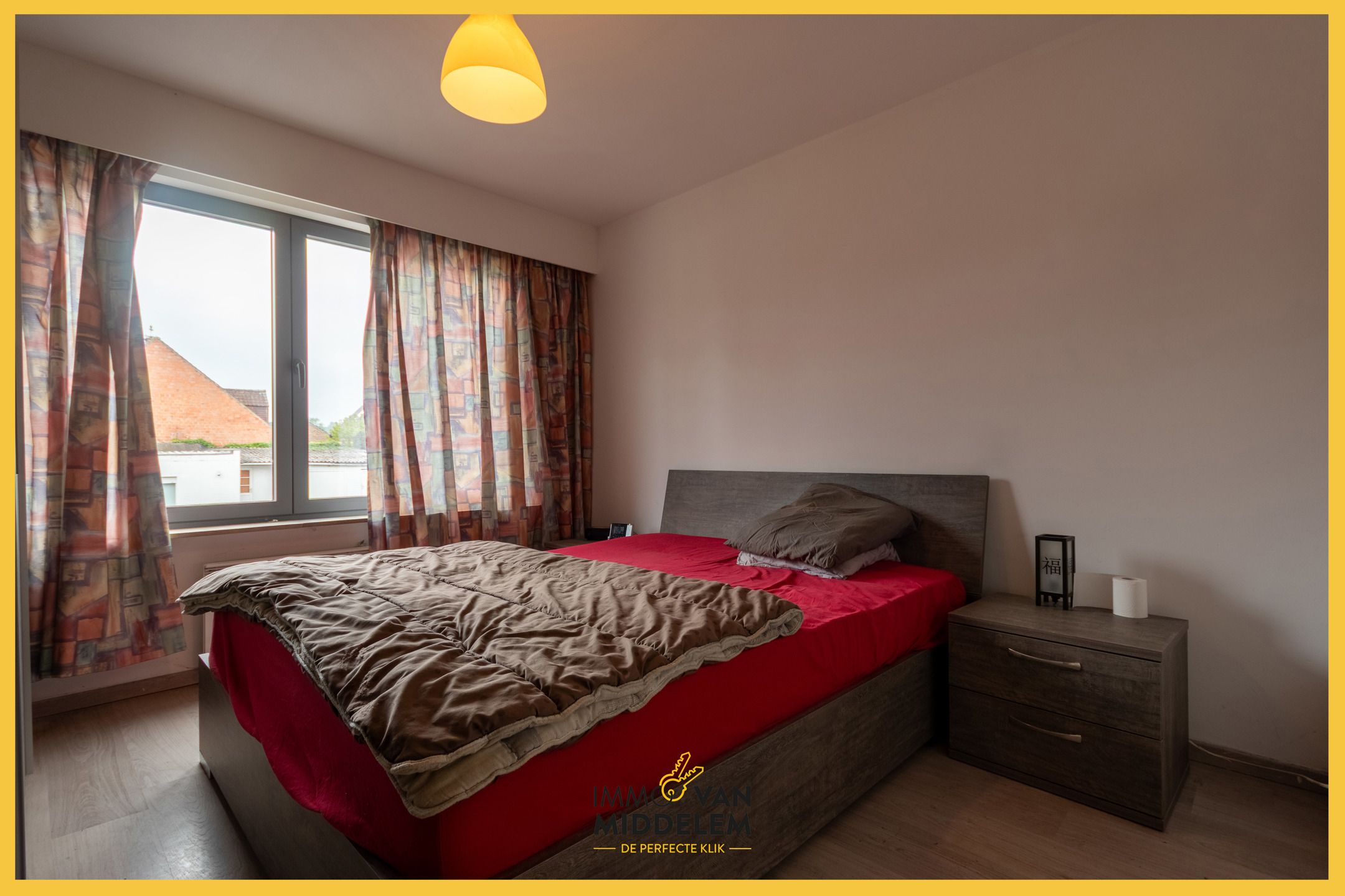 LICHTRIJK EN RUIM APPARTEMENT MET 2 KAMERS & GARAGE  foto 10