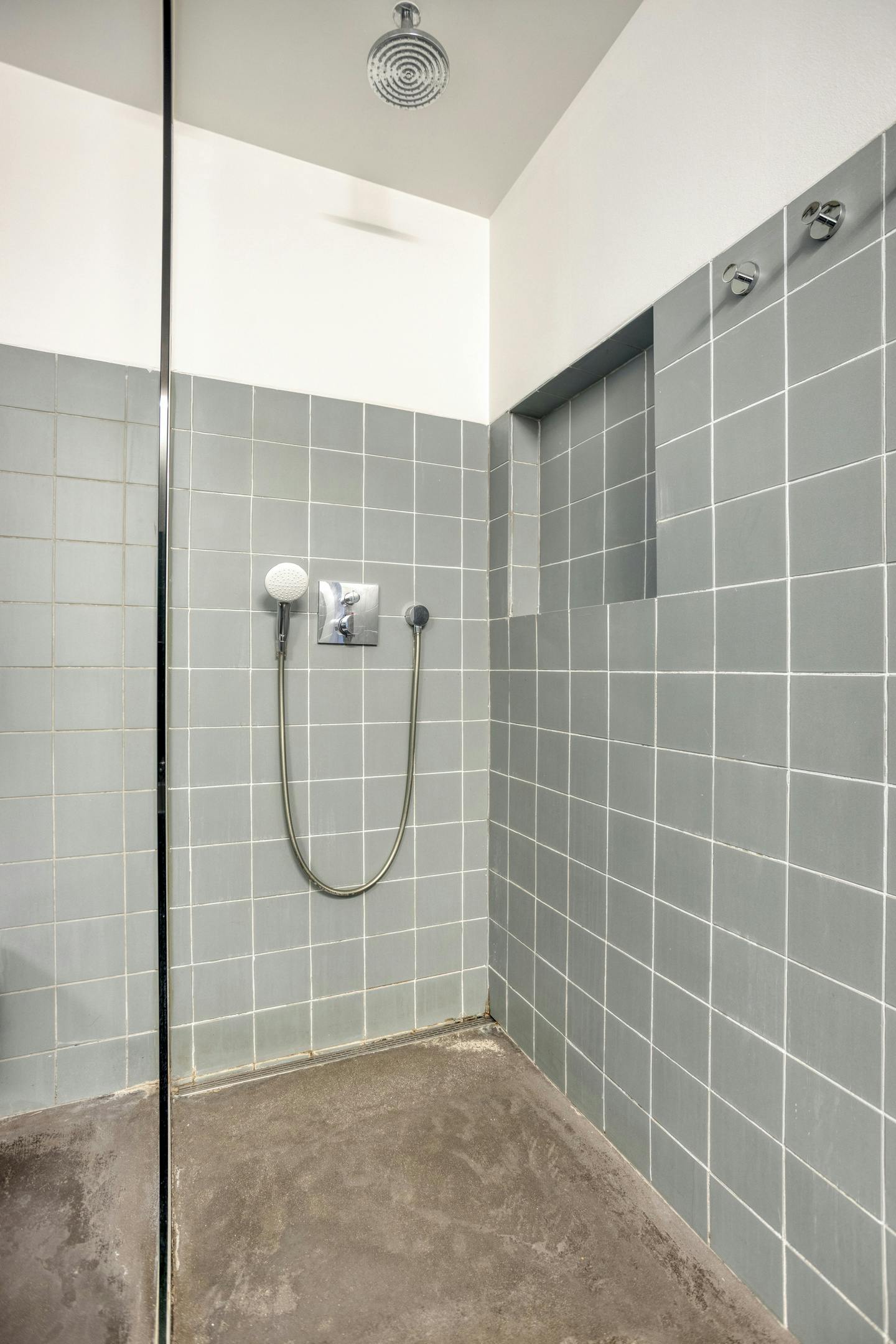 Lichtrijk appartement 'loftstijl' in hartje Brussel foto 12