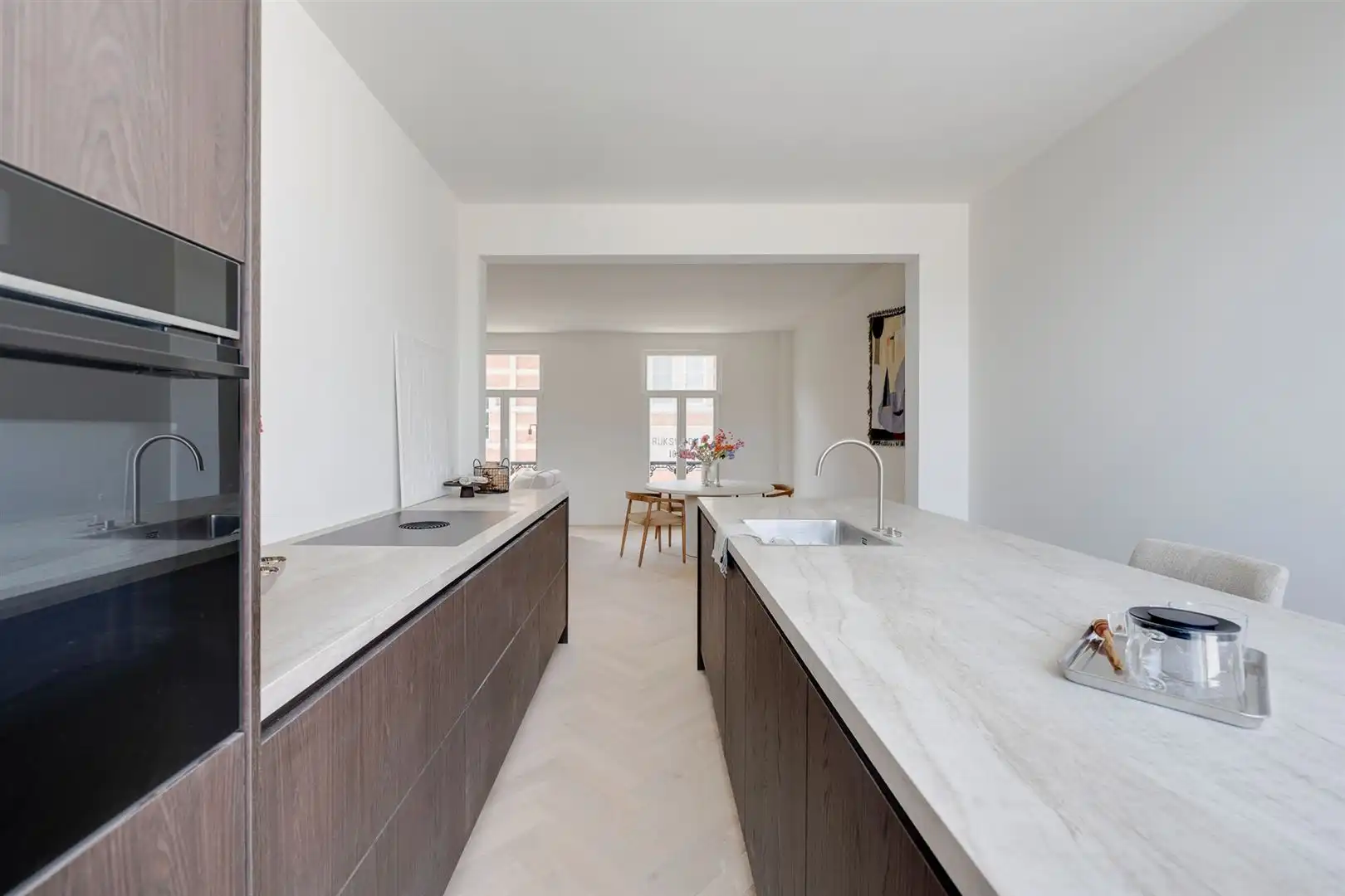 Appartement met terras en Parijse flair in Sint-Andries foto 9