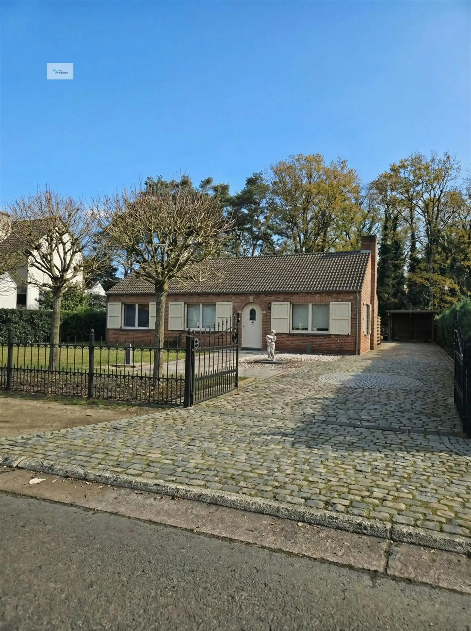 Hoofdfoto van de publicatie: Huis