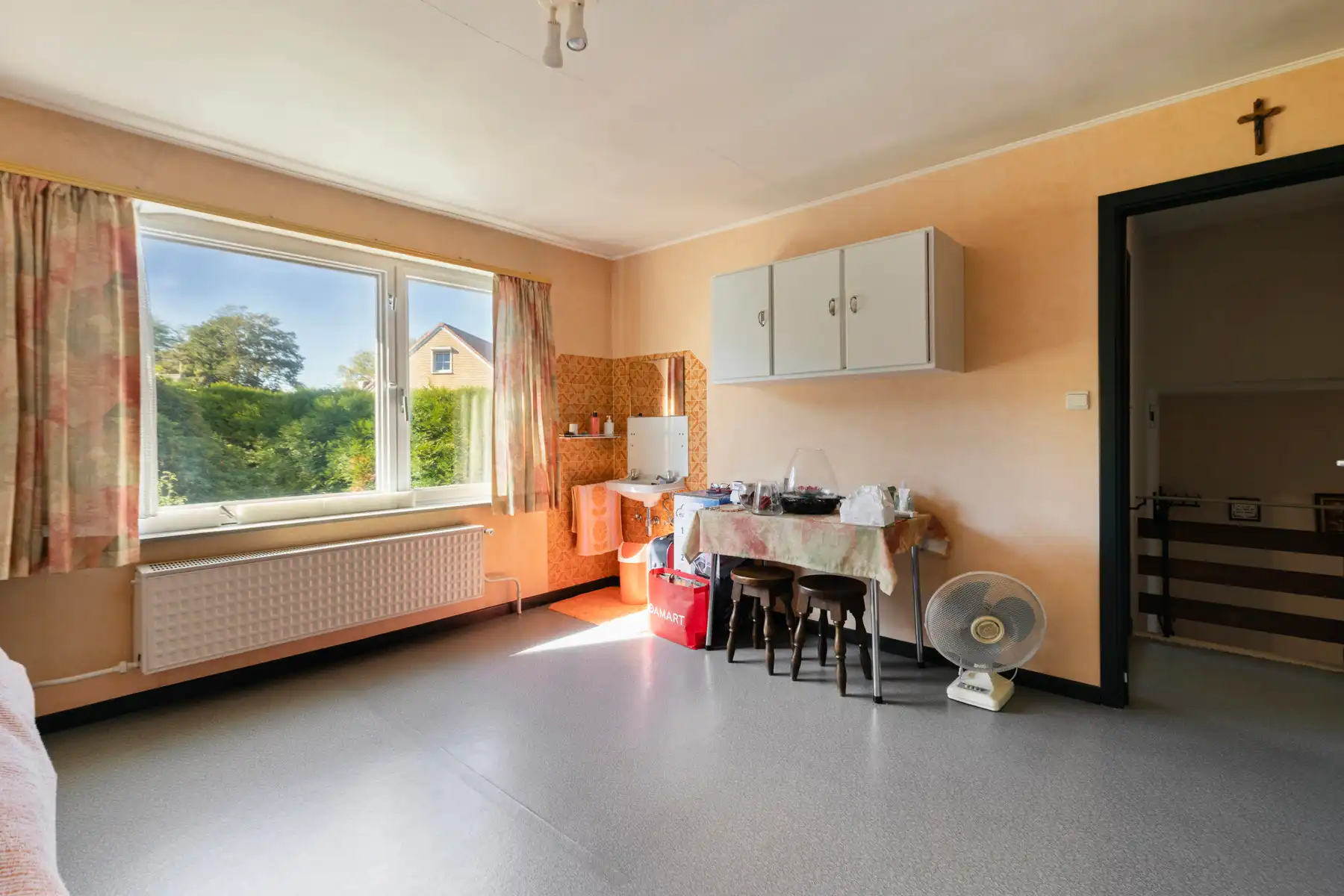 Charmante woning met mooie tuin, 3 slaapkamers en garage foto 20