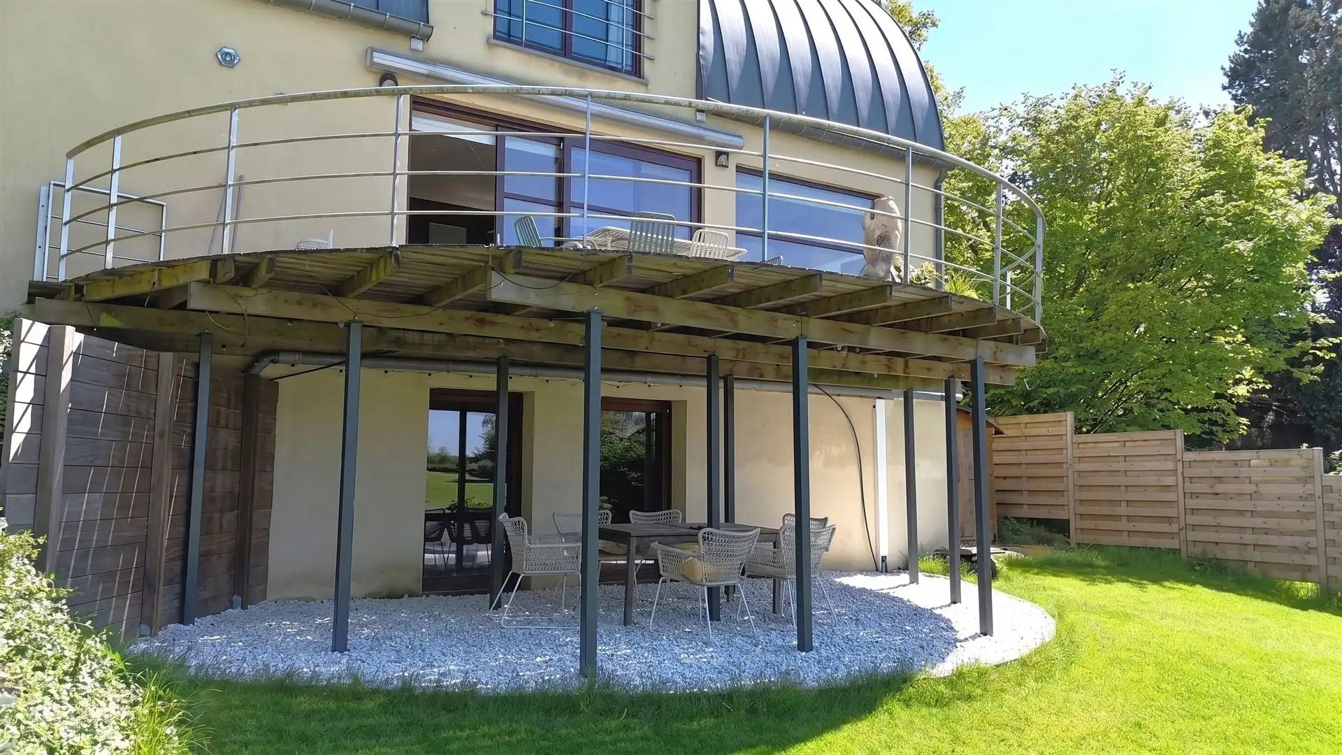 Unieke moderne split-levelvilla met zwembad op 17a83ca foto 18