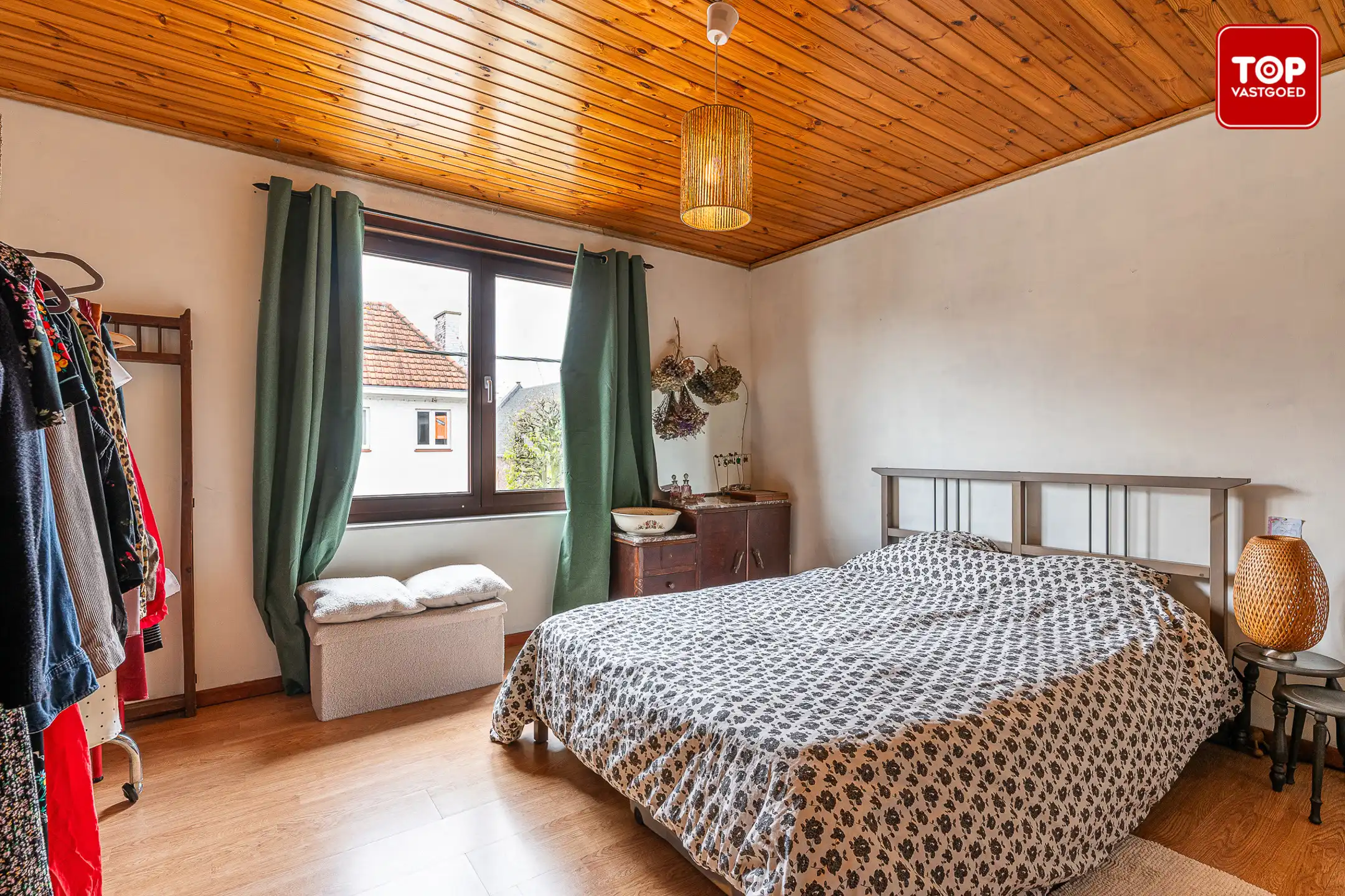 Op te frissen halfopen bebouwing met leuke tuin. foto 14