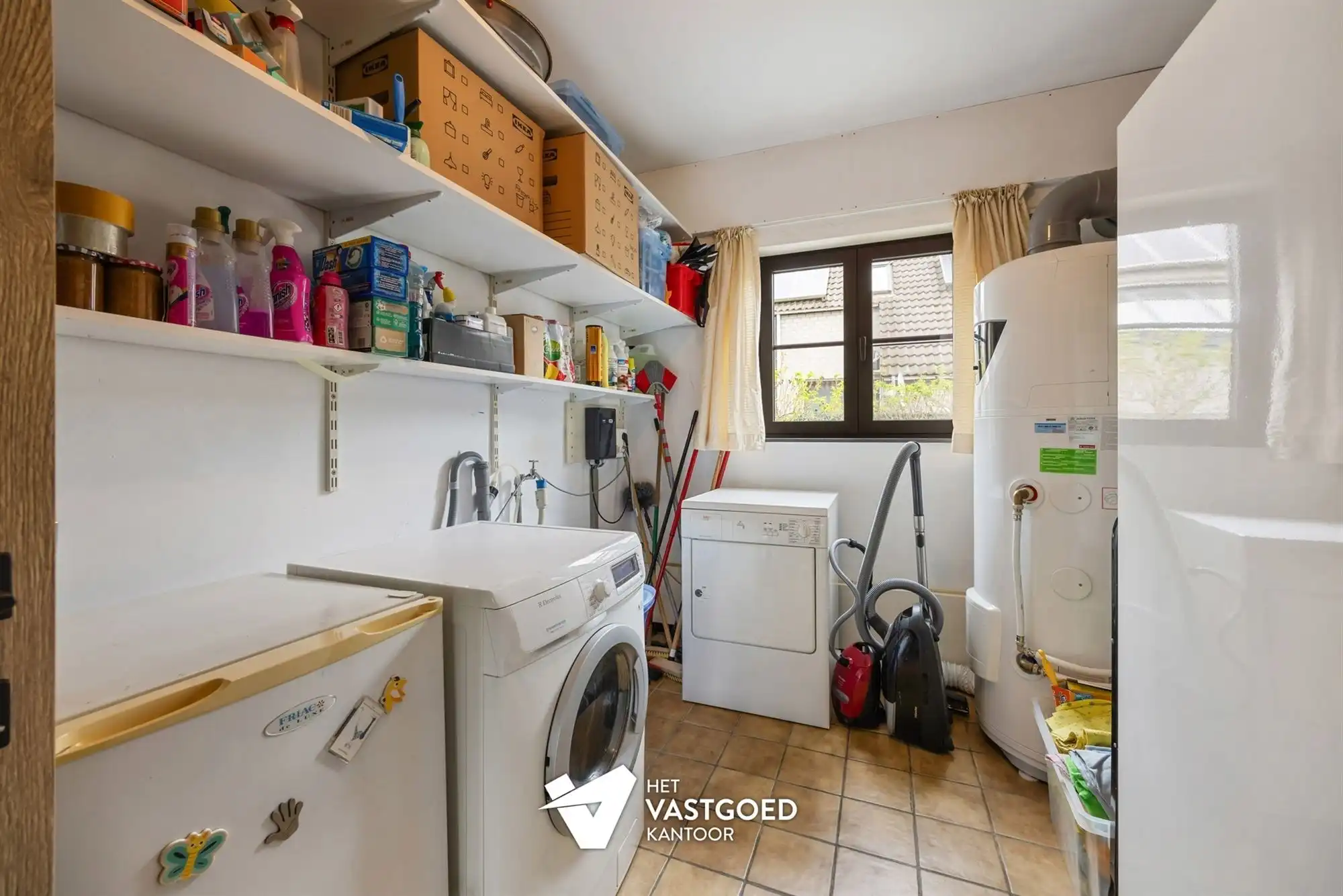 PERFECT ONDERHOUDEN WONING MET 6 SLAAPKAMERS EN WERKHUIS/GARAGE IN GROENE OMGEVING TE VIVERSEL foto 18