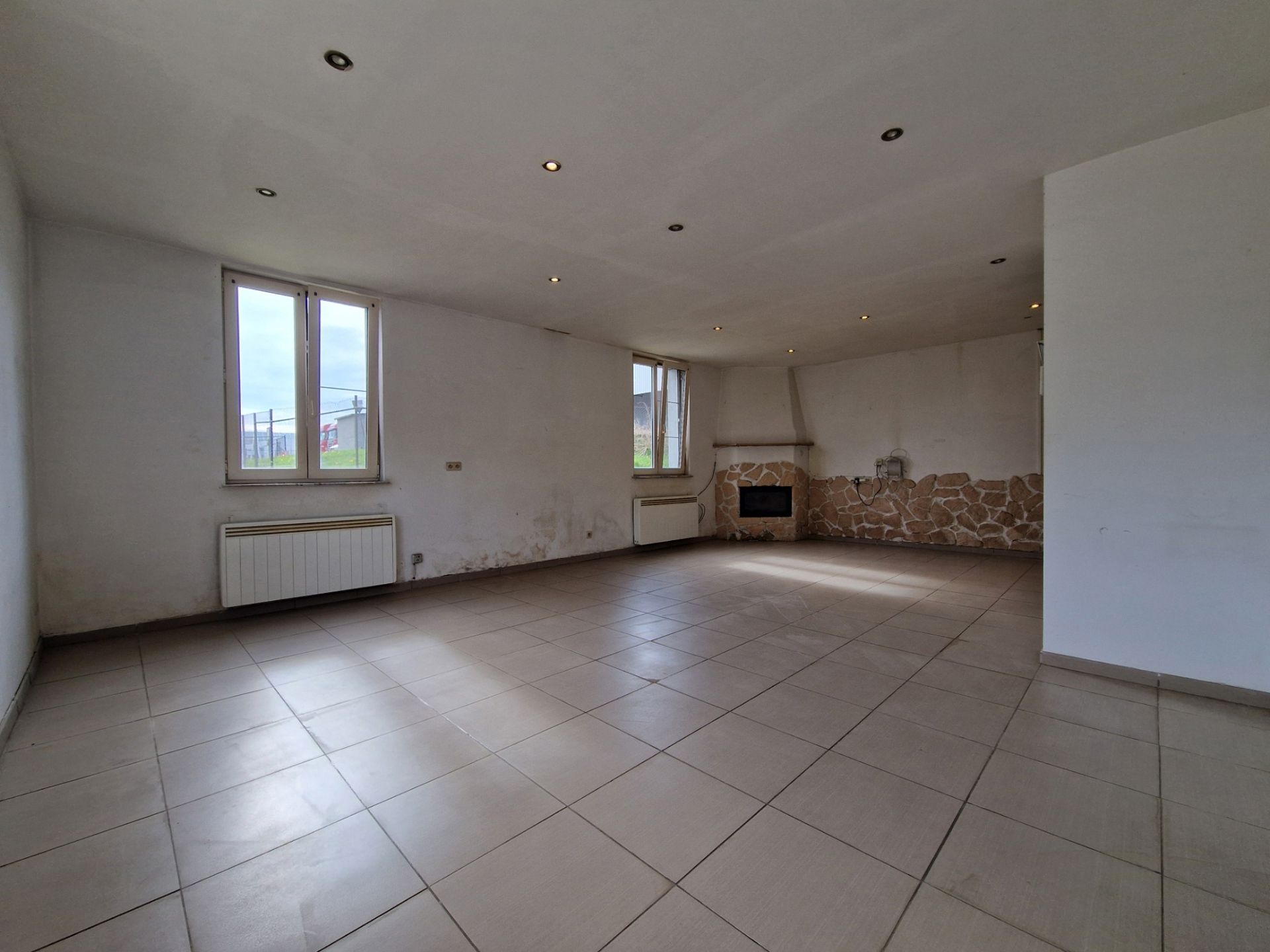 Woning met 3 slaapkamers en garage foto 3