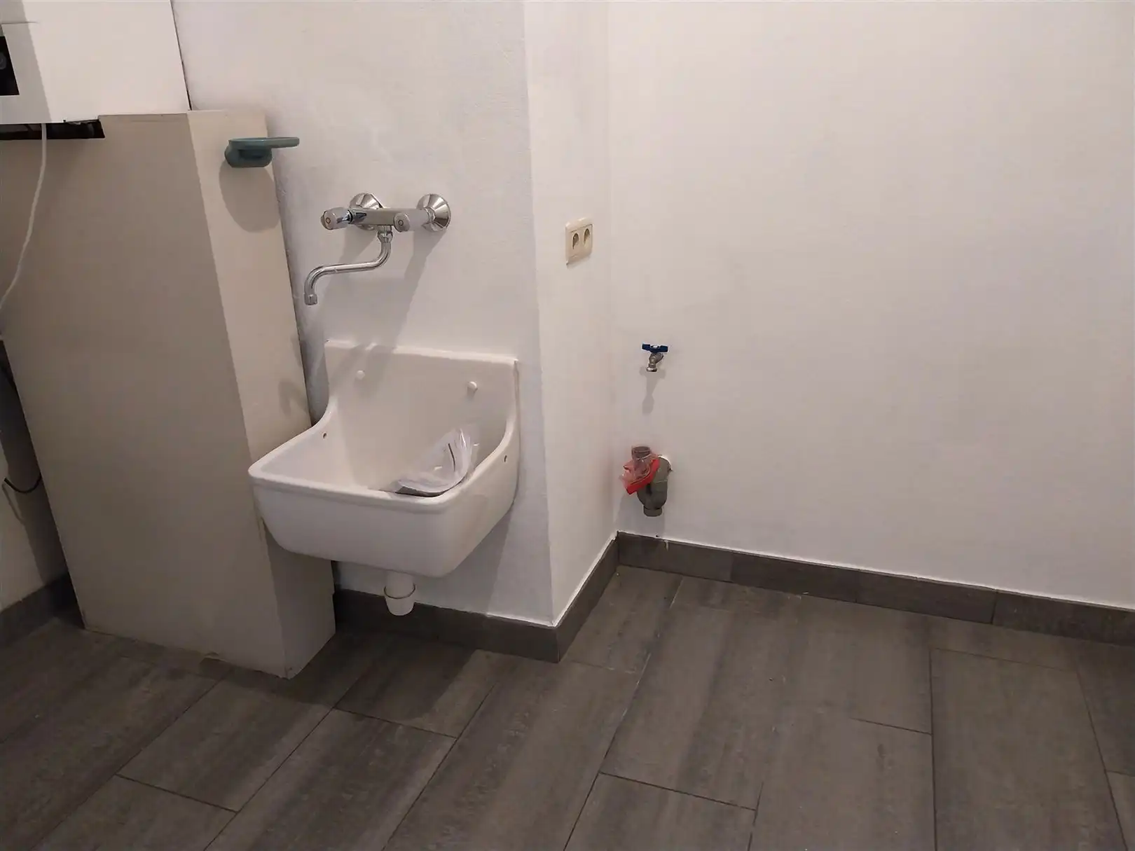 TE HUUR: Gelijkvloers appartement met 3 slaapkamers in Heusden-Zolder! foto 20