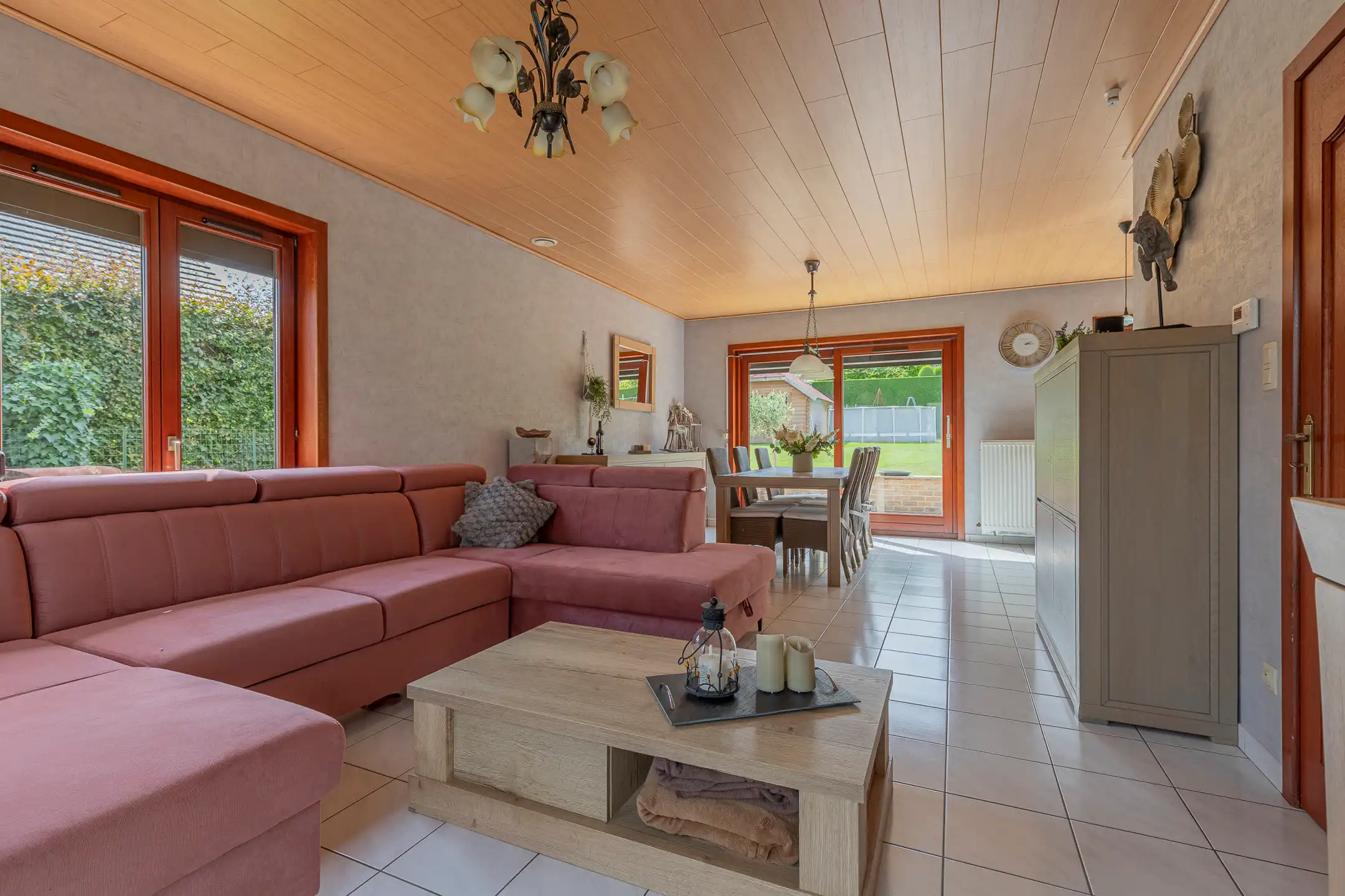 RONSE - Instapklare woning met  3 slpks en mooie tuin foto 4