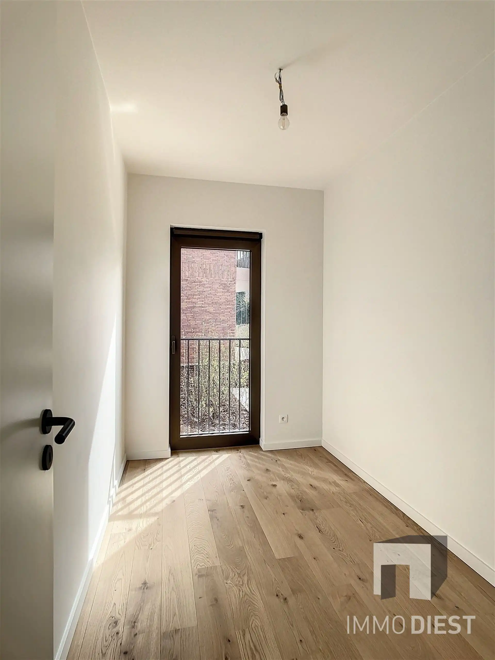 Gelijkvloers appartement met 3 slaapkamers, 2 terrassen en parking foto 13
