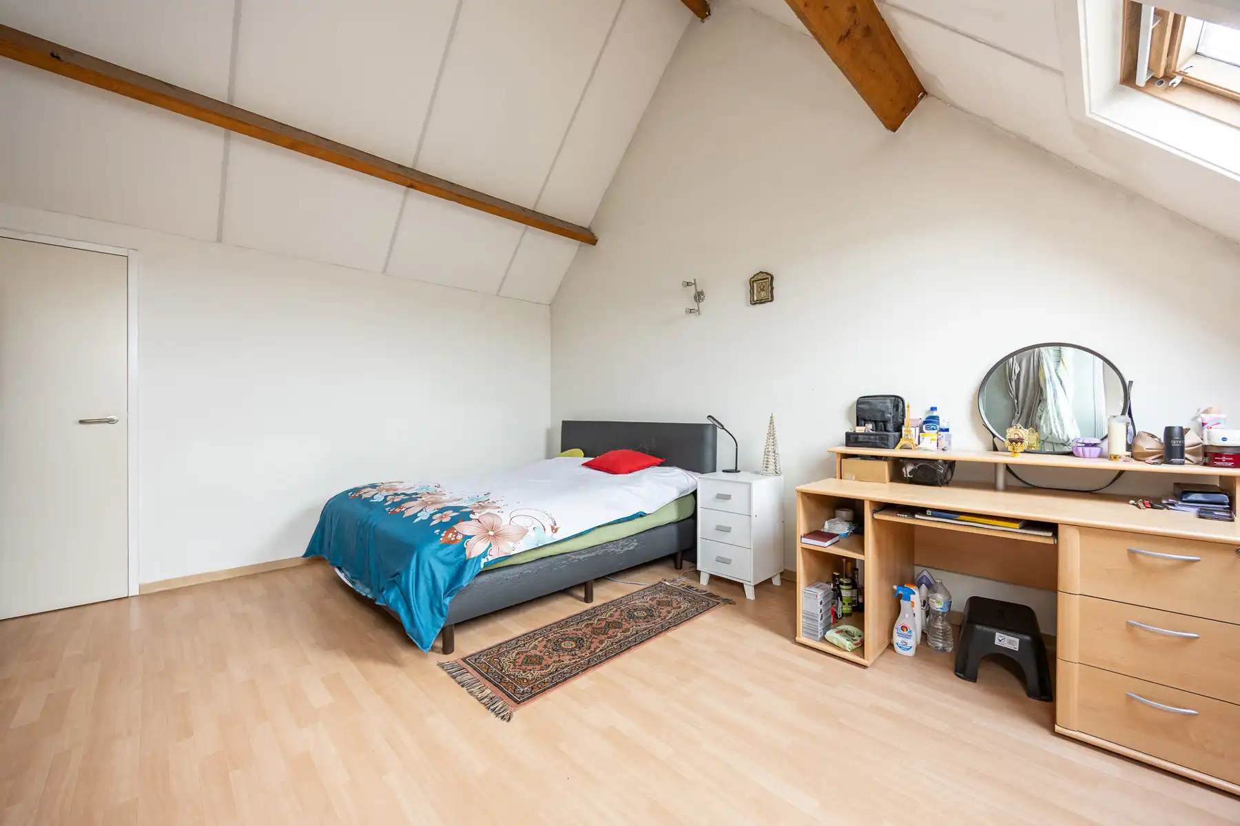 Instapklaar duplex-appartement met twee slaapkamers foto 12