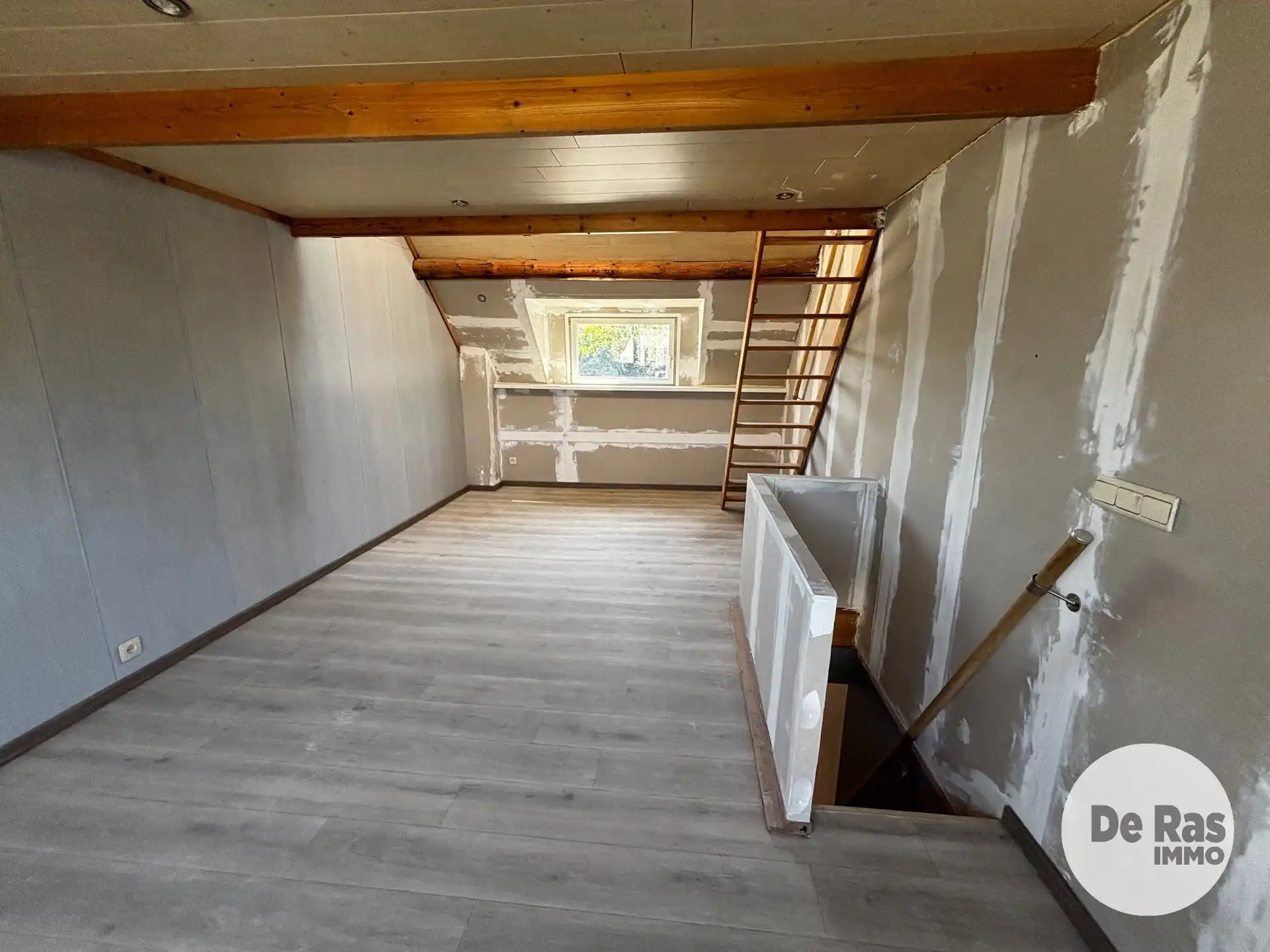 NIEUWERKERKEN - Arbeiderswoning op centrale ligging foto 11