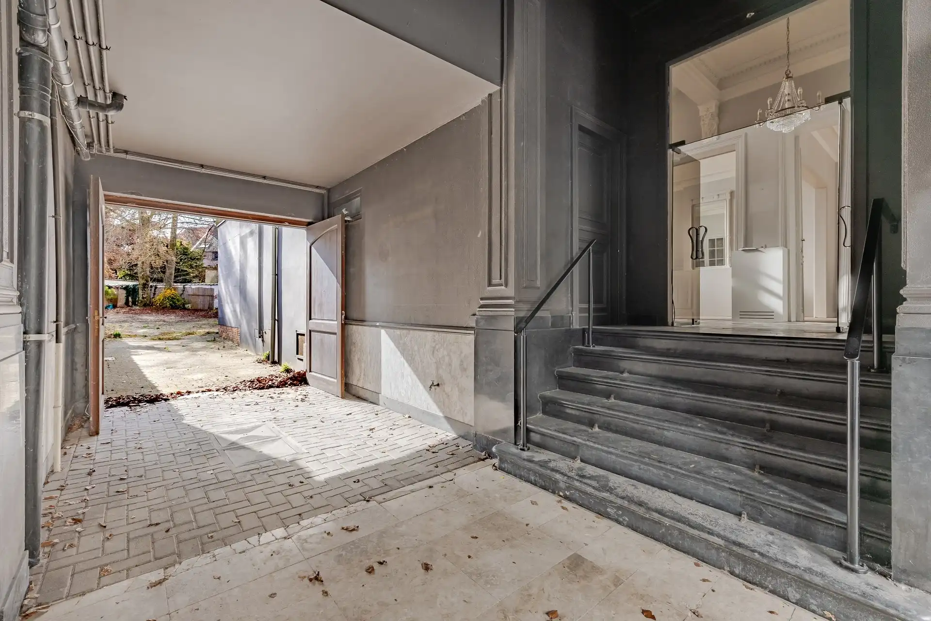 Uniek en uitzonderlijk ruim herenhuis op toplocatie in Aalst  foto 7