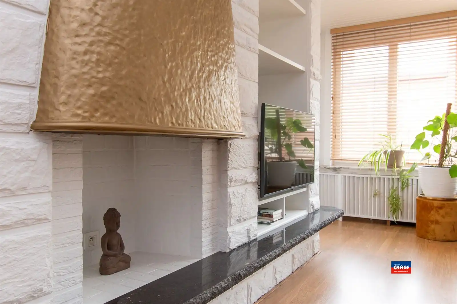 Appartement met 2 slpks, terras, berging en garagebox foto 6