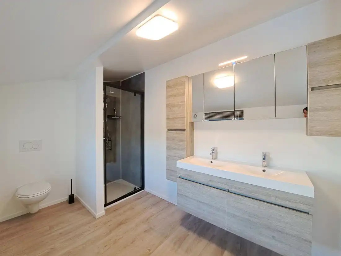 Instapklaar ruim duplex appartement te Rekem foto 10