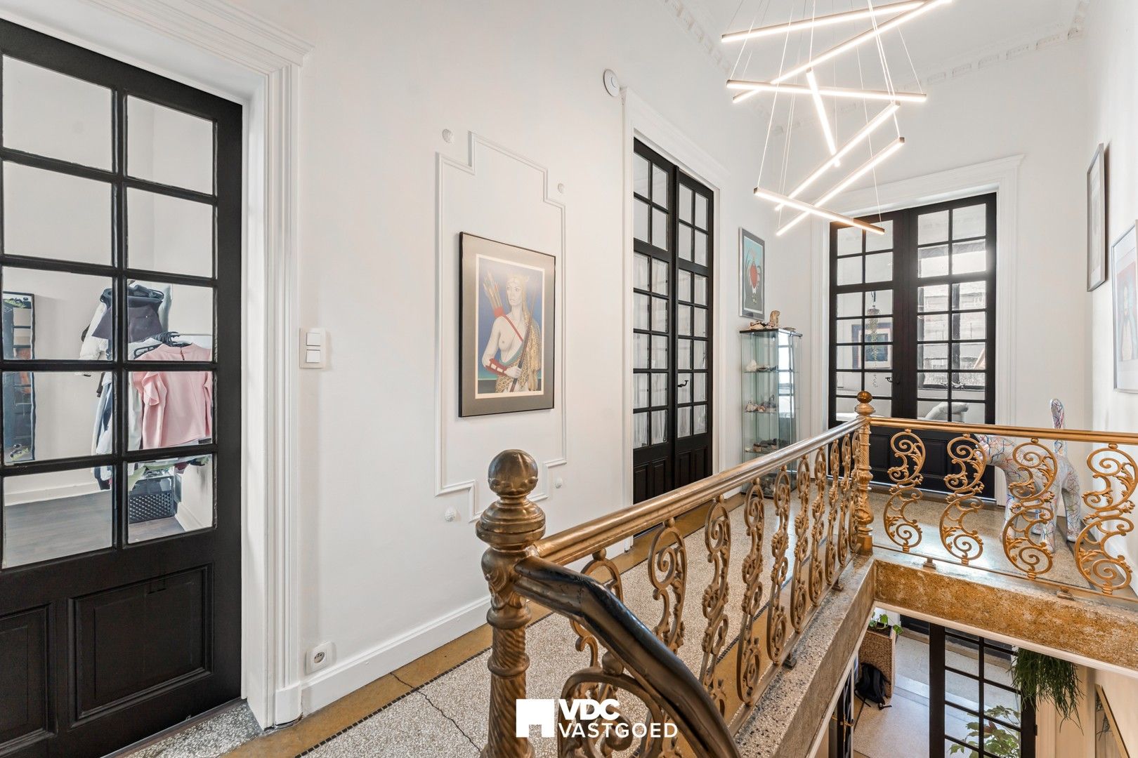 Statig herenhuis met grandeur en luxueuze afwerking in het hart van Tongeren foto 13