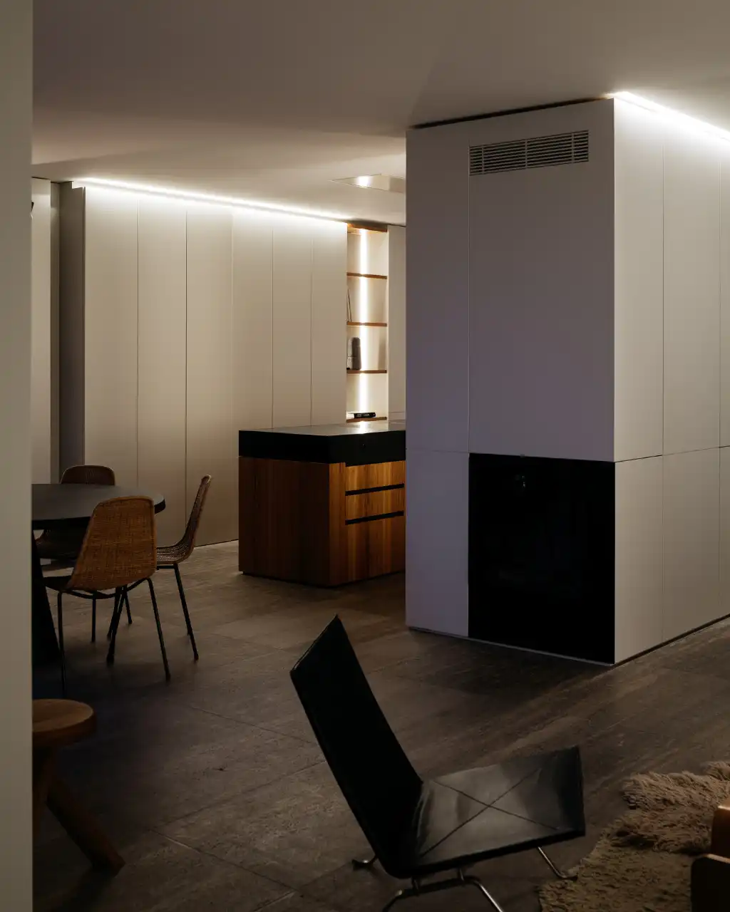 High-end duplexpenthouse met drie terrassen, gelegen in een architecturaal hoogstaand gebouw naar ontwerp van Element Architecten. foto 3