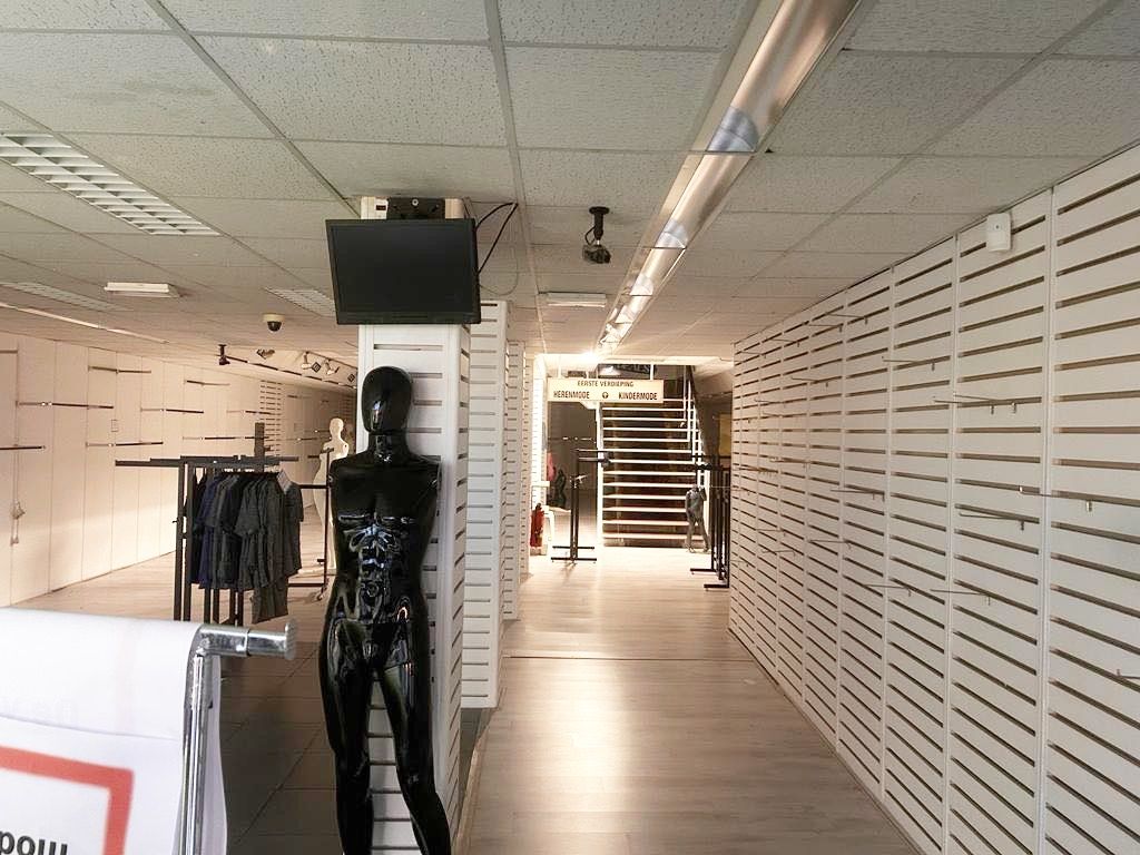 Commercieel pand 640 m² Tongeren foto 4