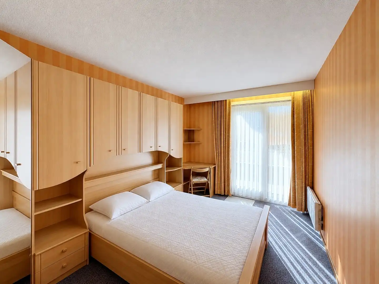 Appartement (type doorloper) met twee terrassen te Nieuwpoort-Bad foto 9