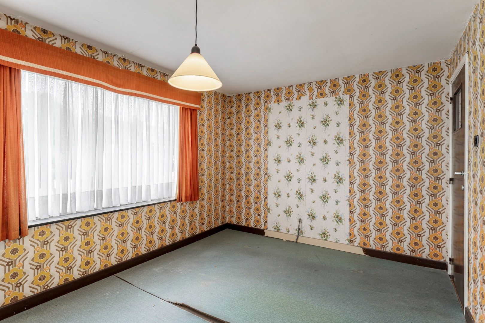 Te renoveren vrijstaande woning op een gunstig gelegen perceel van 12a 07ca vlakbij het centrum foto 20