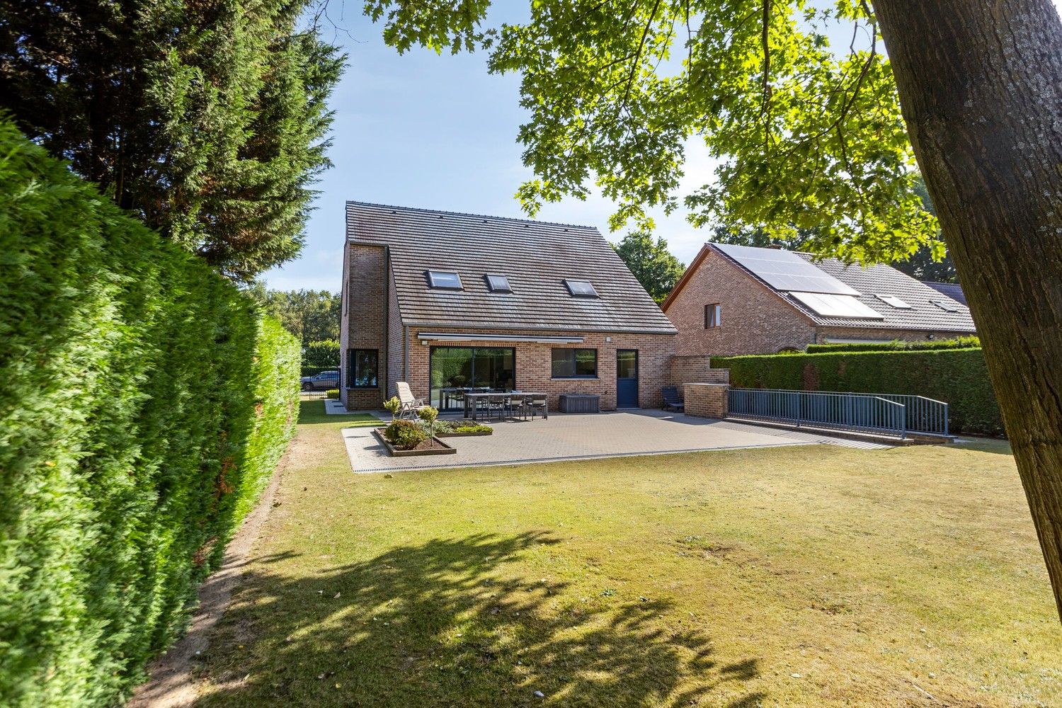 Instapklare woning in een bosrijke, rustige buurt te Maasmechelen! foto 42