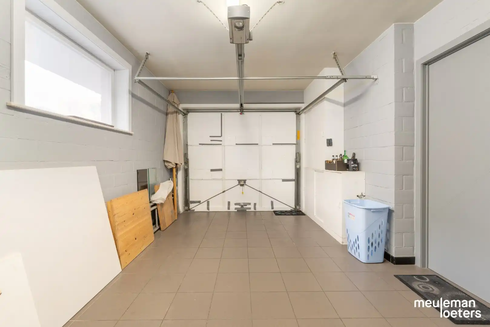 Schitterend gelegen en energiezuinige gelijkvloerse woning met tuin en garage foto 8