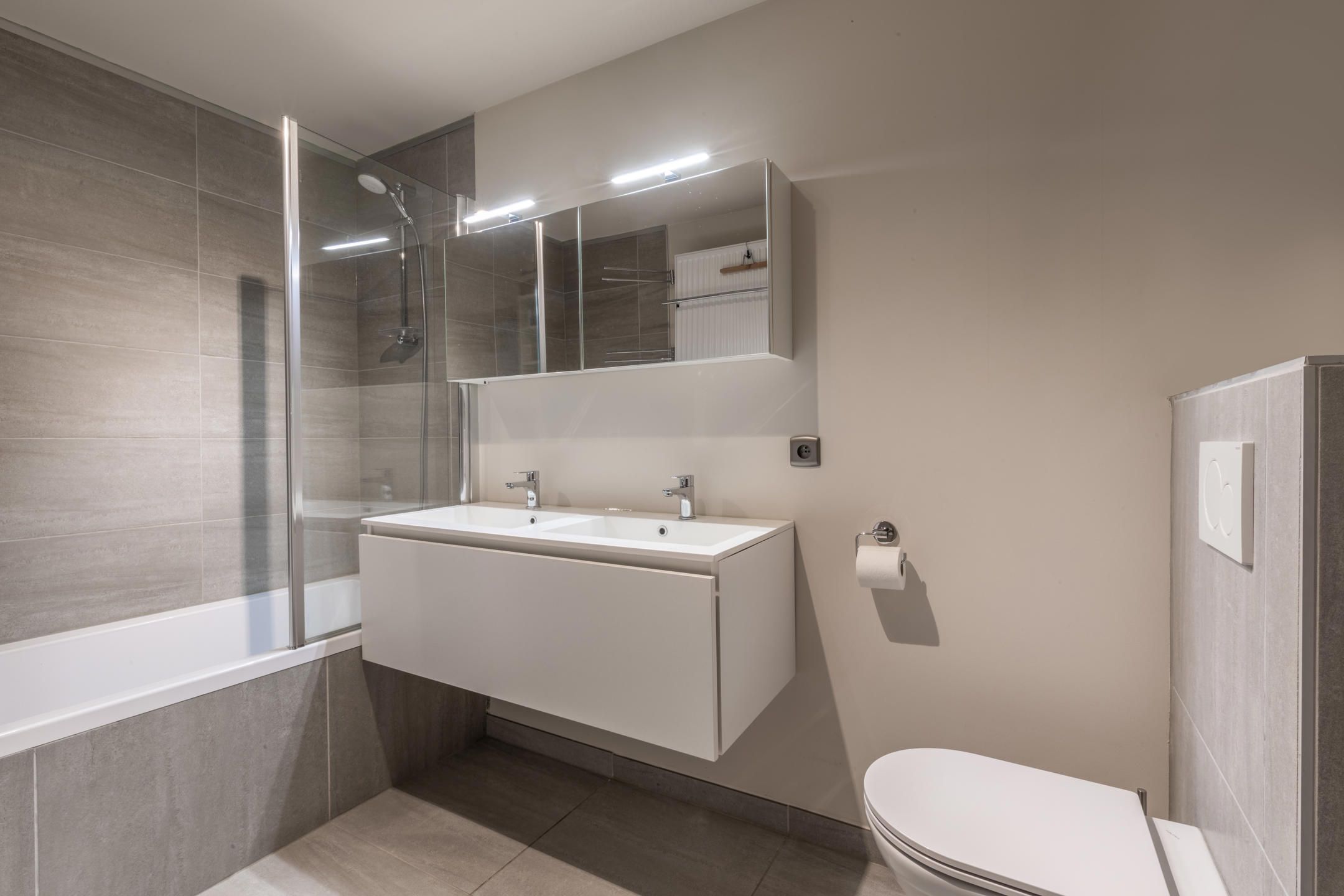 Woning met tuin te huur op goede locatie nabij het centrum van Sint-Antonius. foto 7