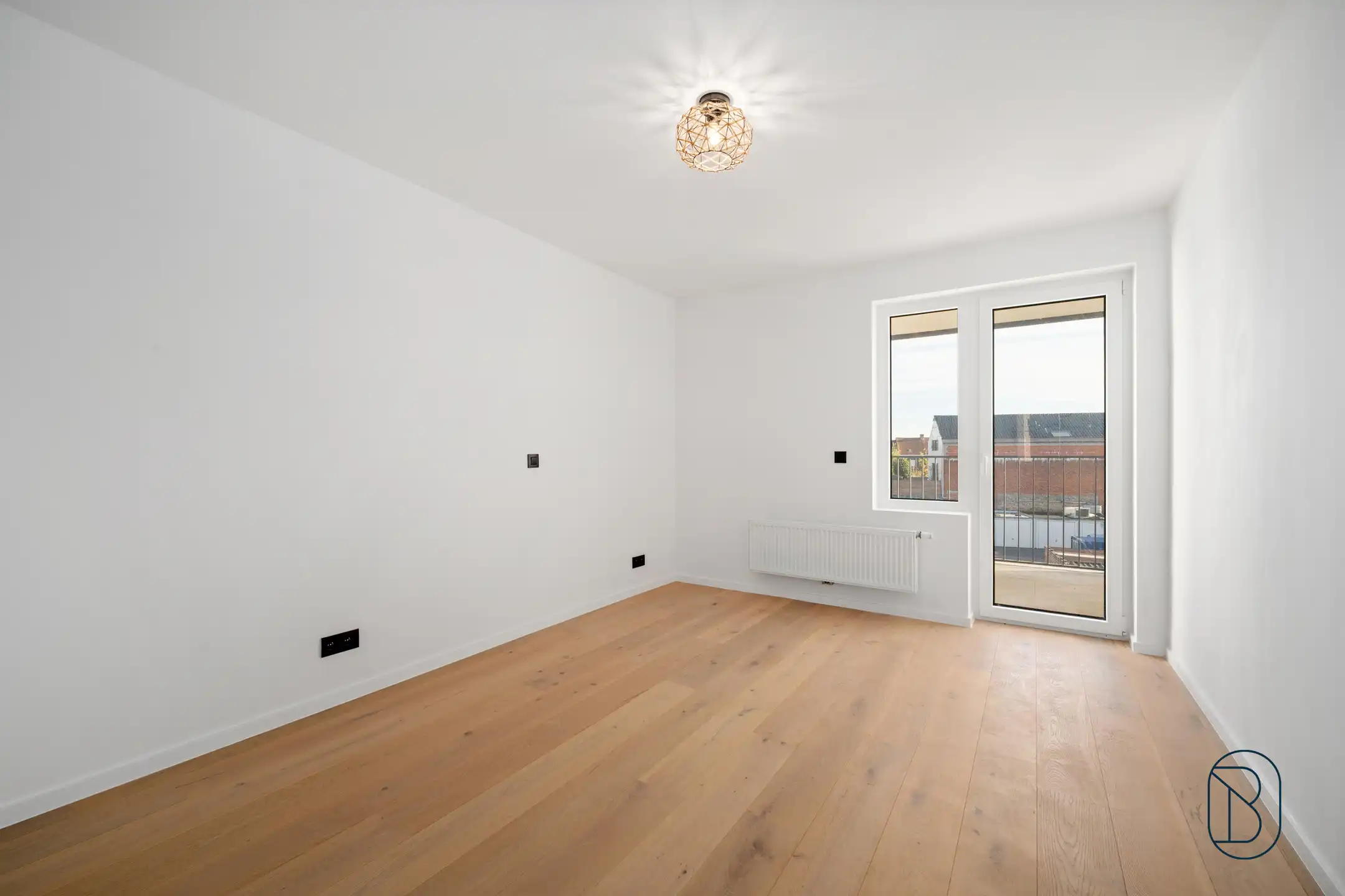 Recent gerenoveerd appartement met terras in Wevelgem foto 6