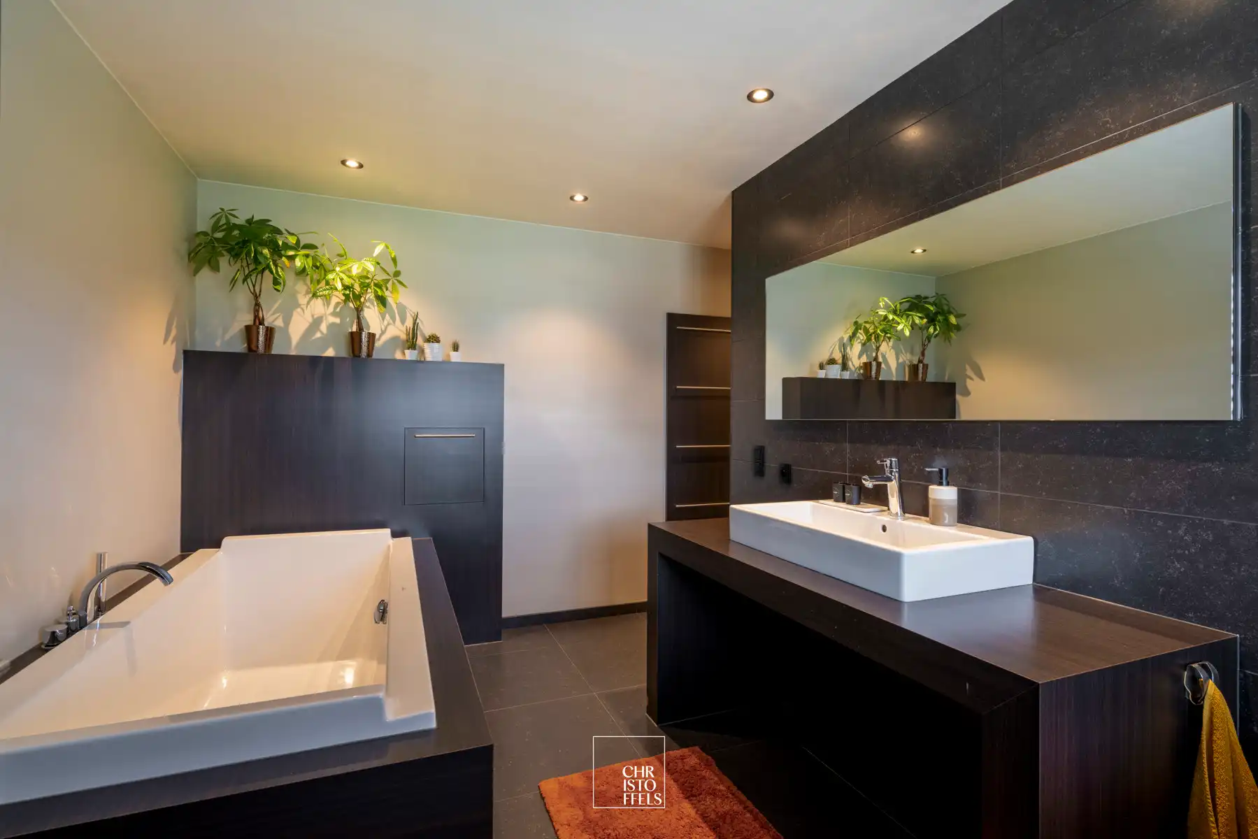 Elegante villa (384m²) op perceel van 1.349m² foto 7