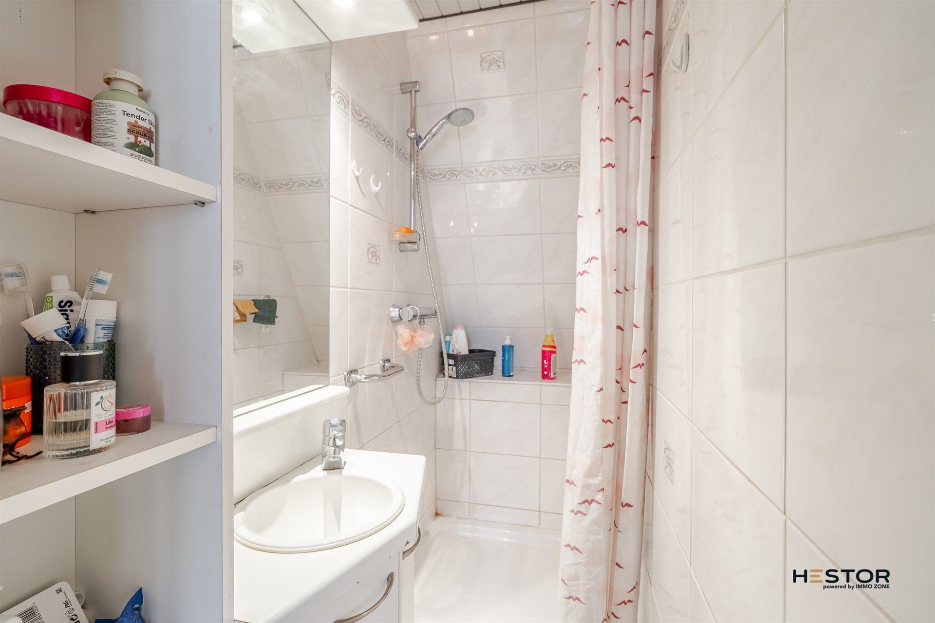 Charmante en gezellige woning in hartje Hamme! foto 9