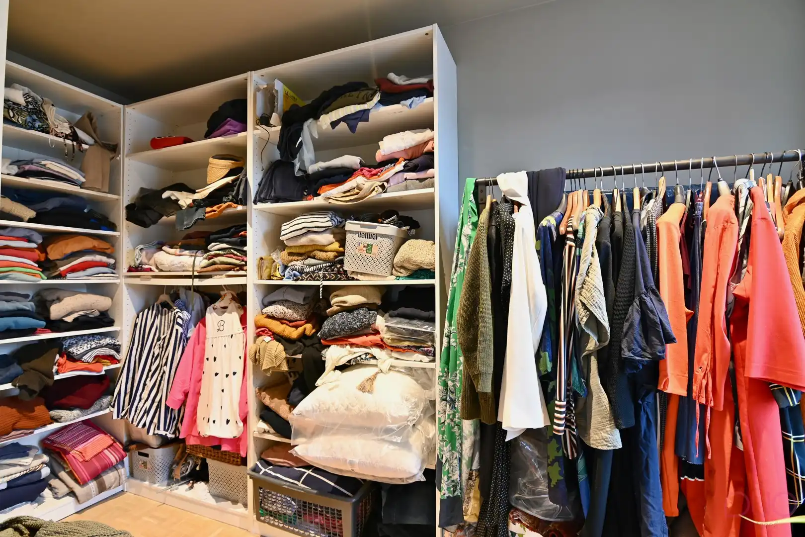 Instapklare woning in hartje Sint-Truiden met dubbele garage en stadstuin foto 15