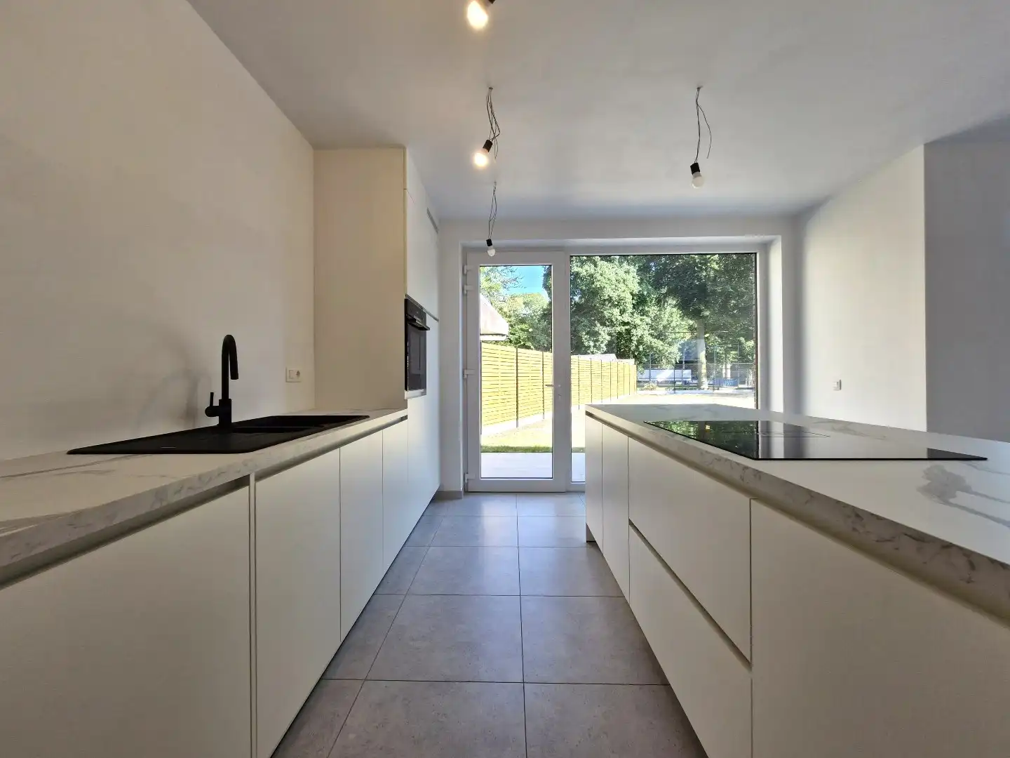 Nieuwbouwwoning met mooie tuin, garage en 4 slaapkamers te Dudzele foto 7