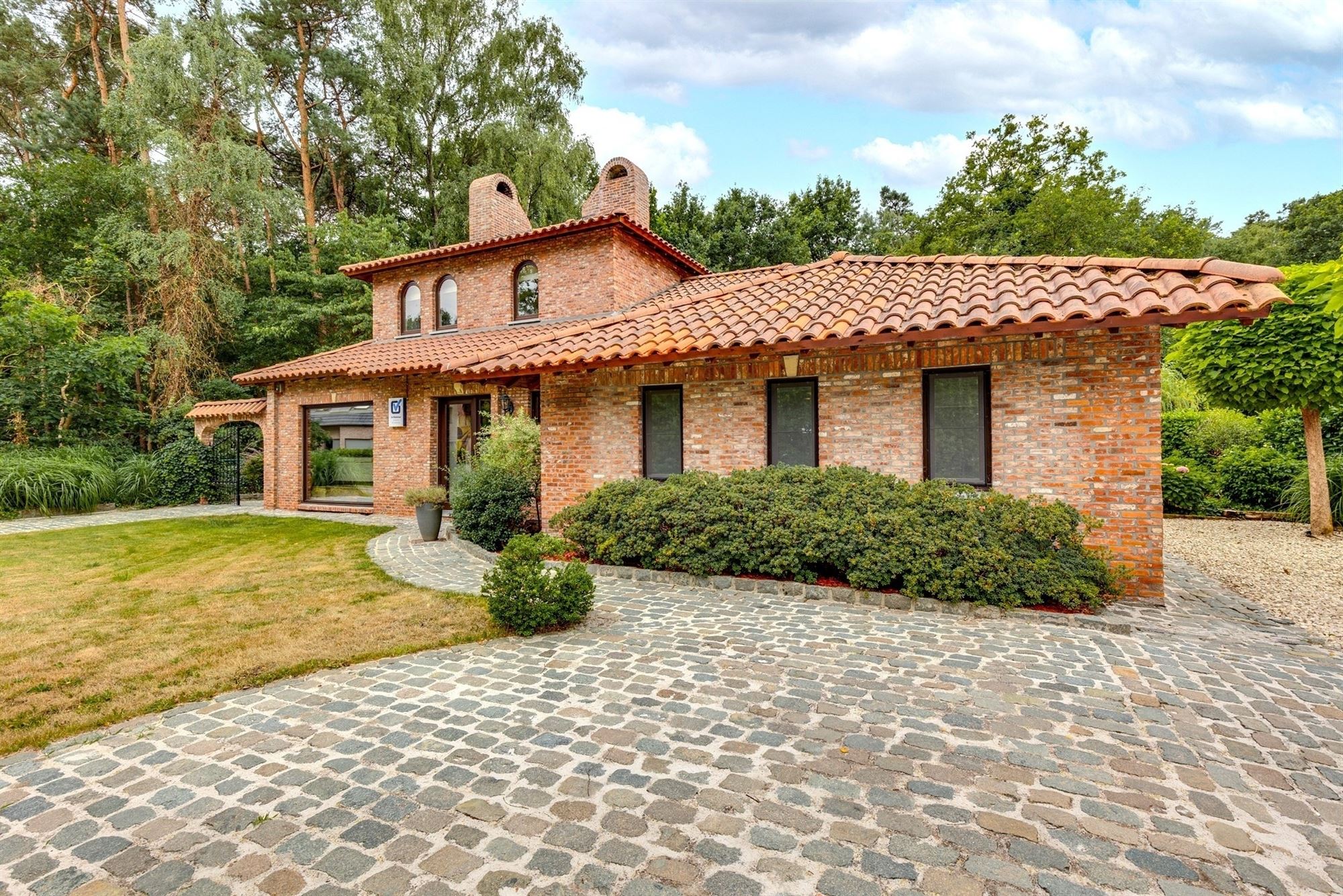Charmante villa met 3 slaapkamers in Spaanse stijl te koop in Zoersel foto 29