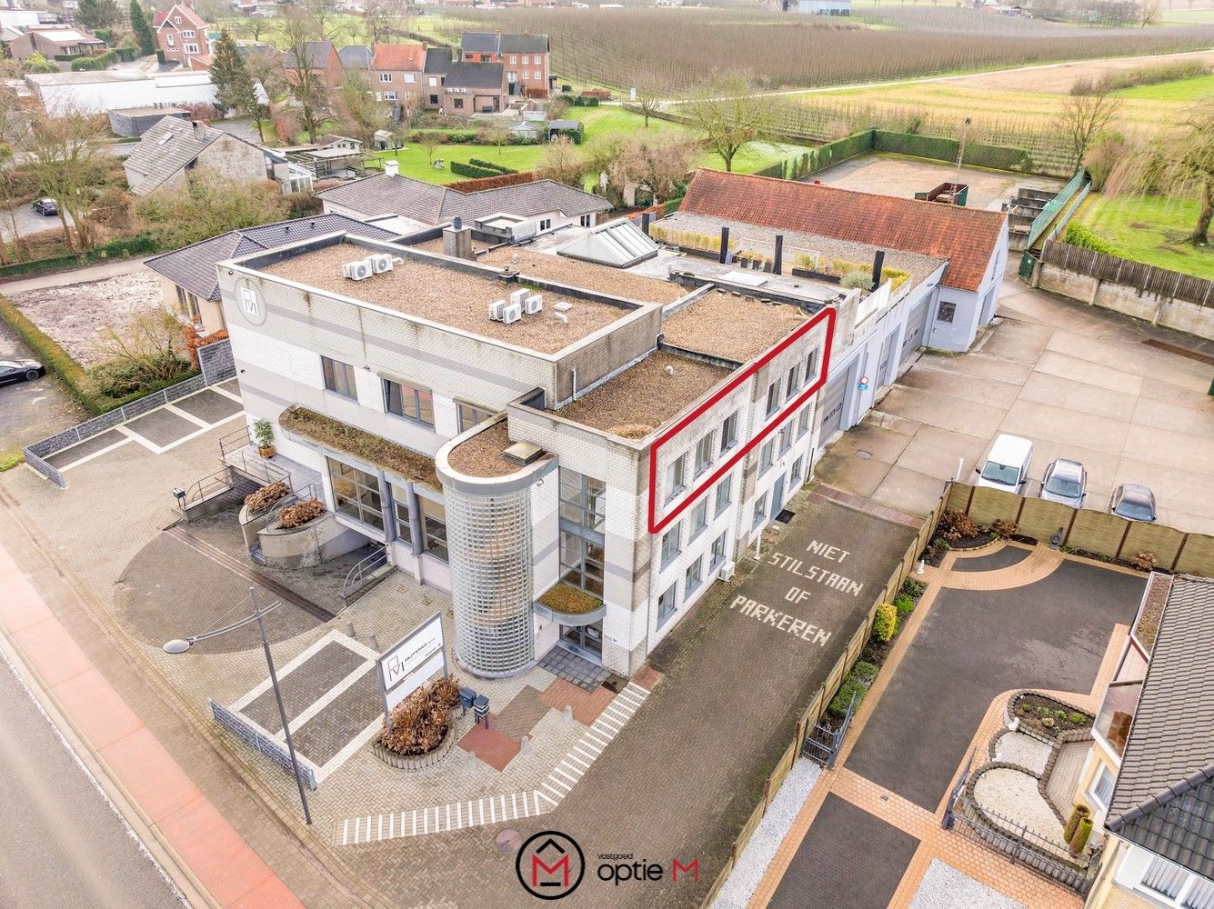 Appartement in Bilzen met twee parkeerplaatsen. foto {{pictureIndex}}