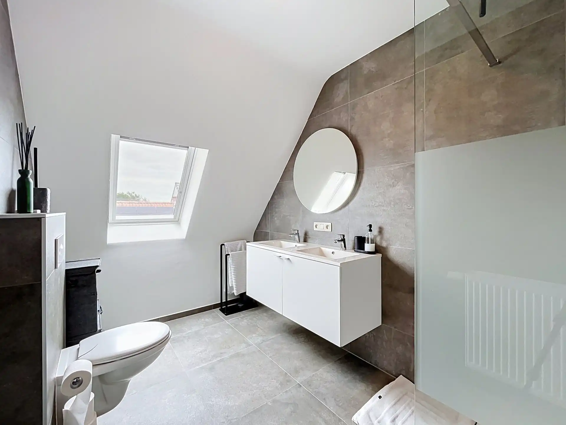 Modern 2-slaapkamer appartement in De Klinge! foto 10