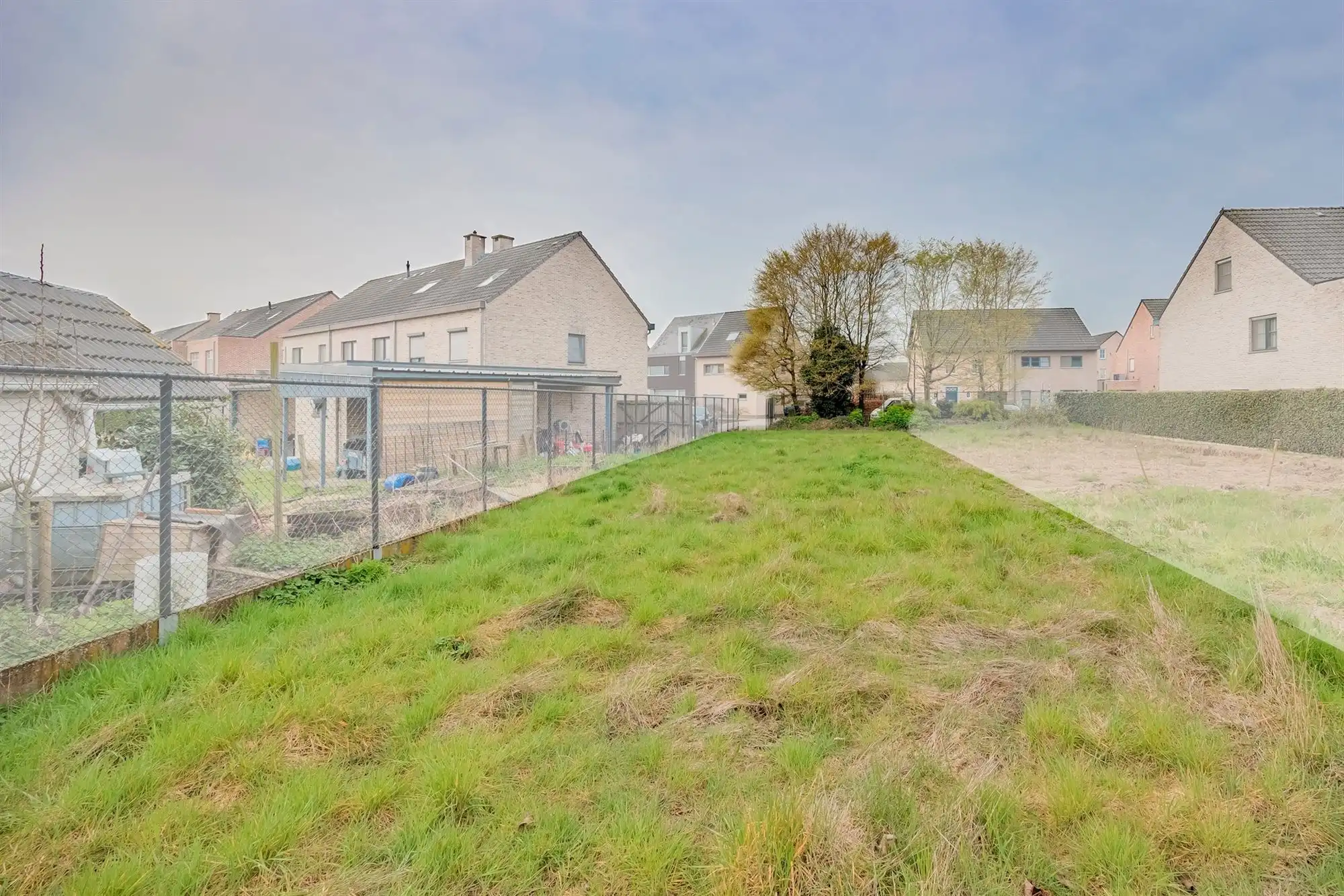 Ruime bouwgrond van 357 m² voor HOB in centrum Kontich  foto 2