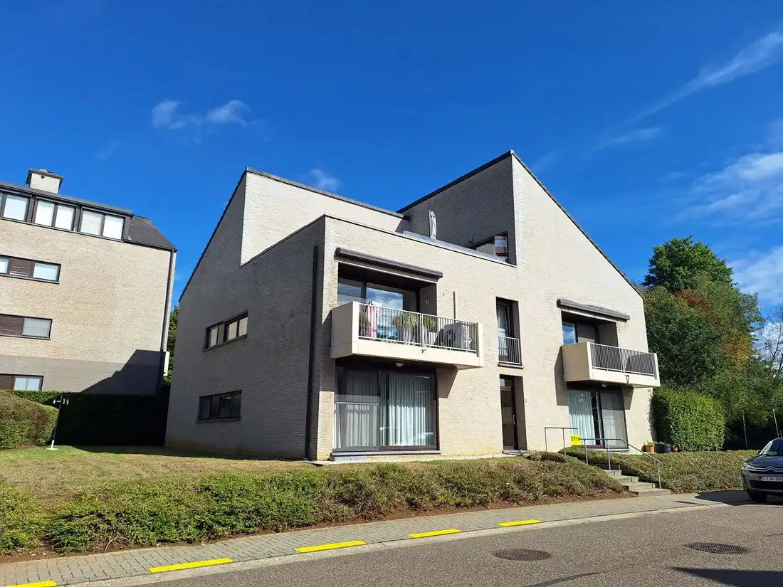 Penthouse aan de Beringse stadsrand foto {{pictureIndex}}