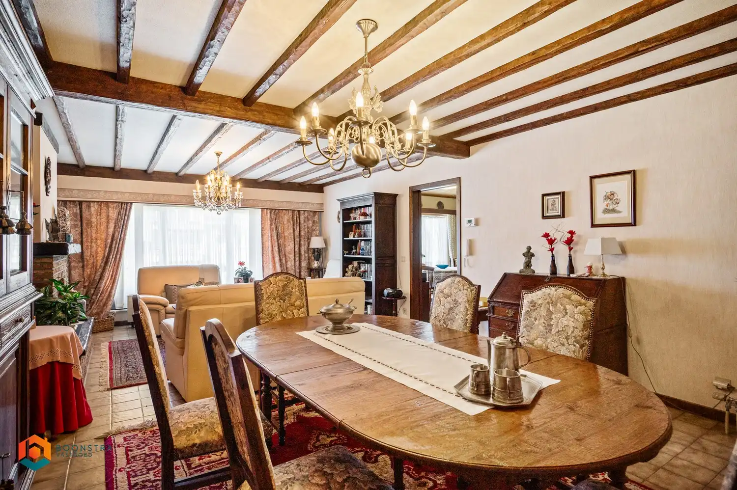 Ruim 3 slpkr app met garagebox foto 3