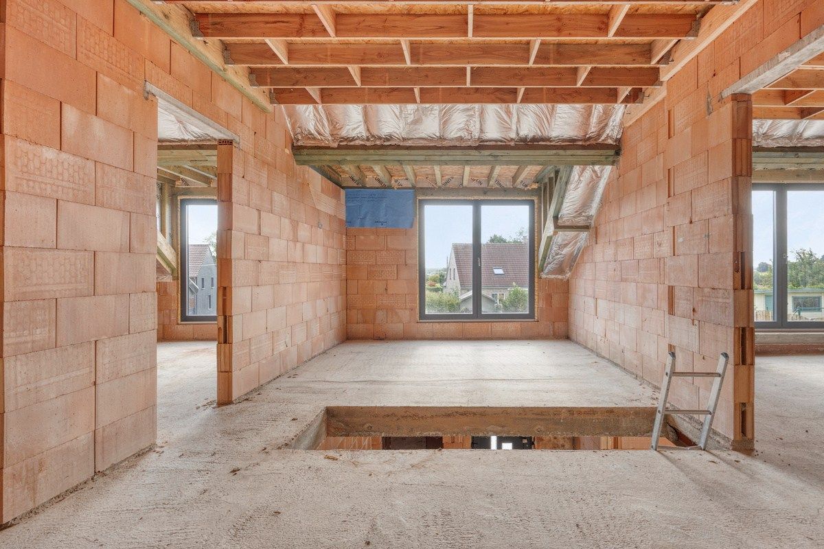 Ruime casco woning foto 11