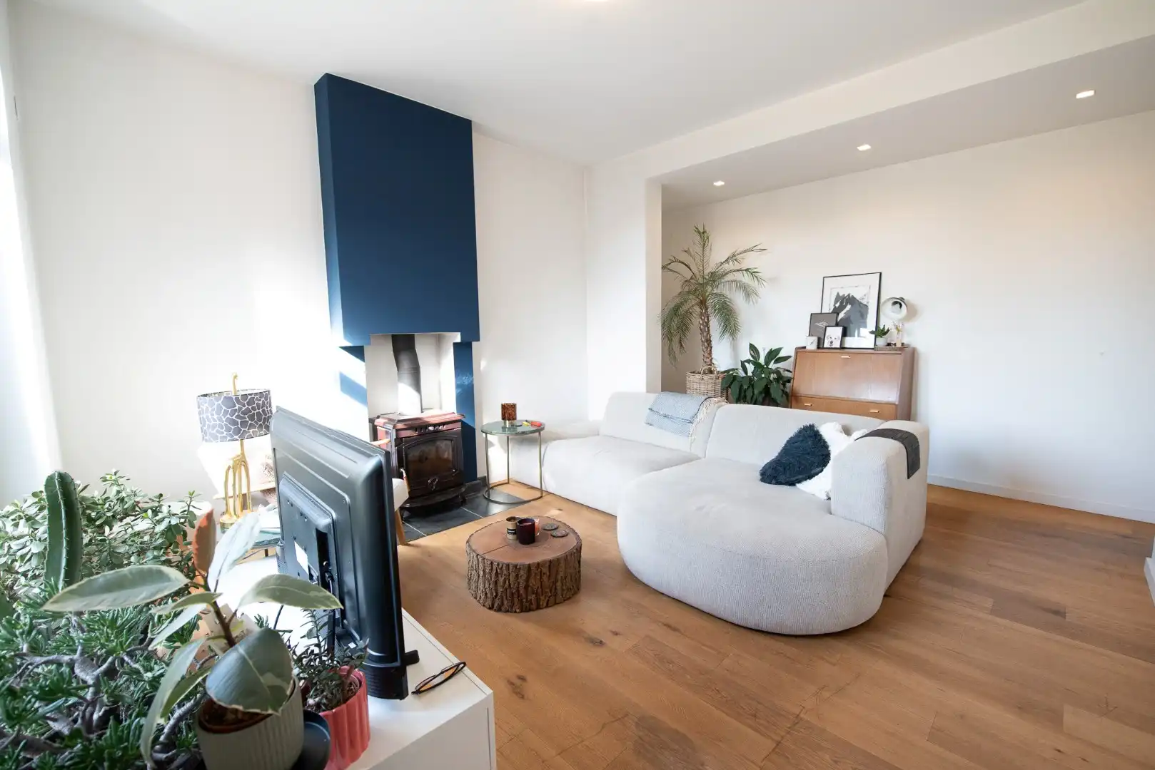 Uitzonderlijk charmante woning op toplocatie in Olsene! foto 3
