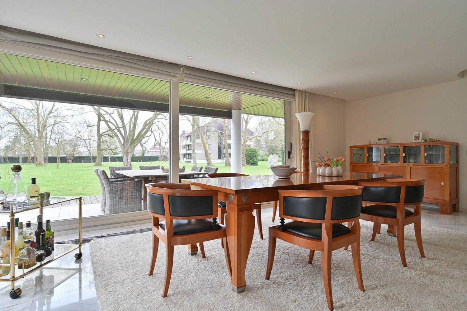 Exclusief, gelijkvloers villa-appartement van 275 m² met 4 slaapkamers, op unieke locatie in Parkdomein Petersheim, nabij het centrum van Lanaken foto 8